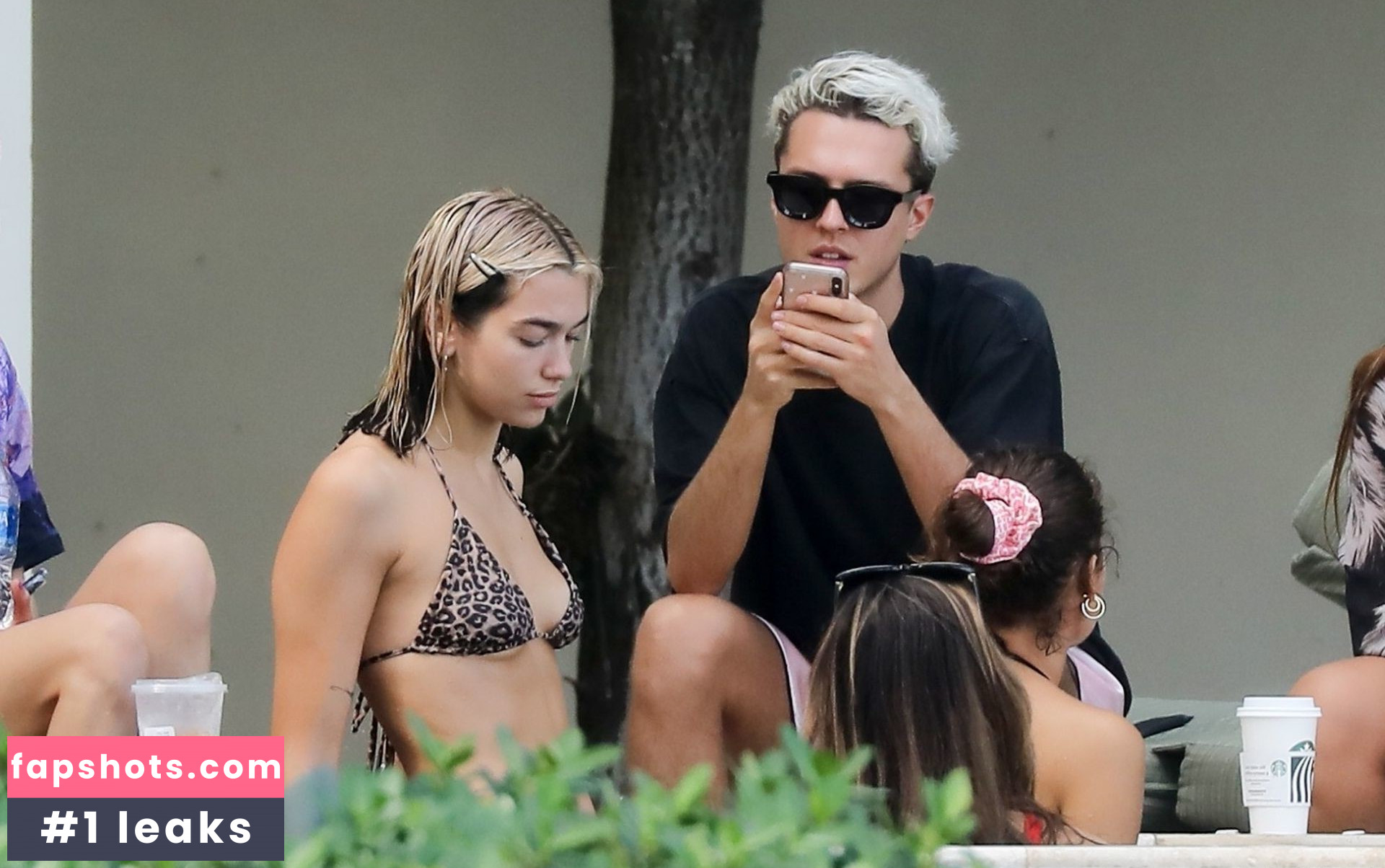 Dua Lipa gallery photo #7912