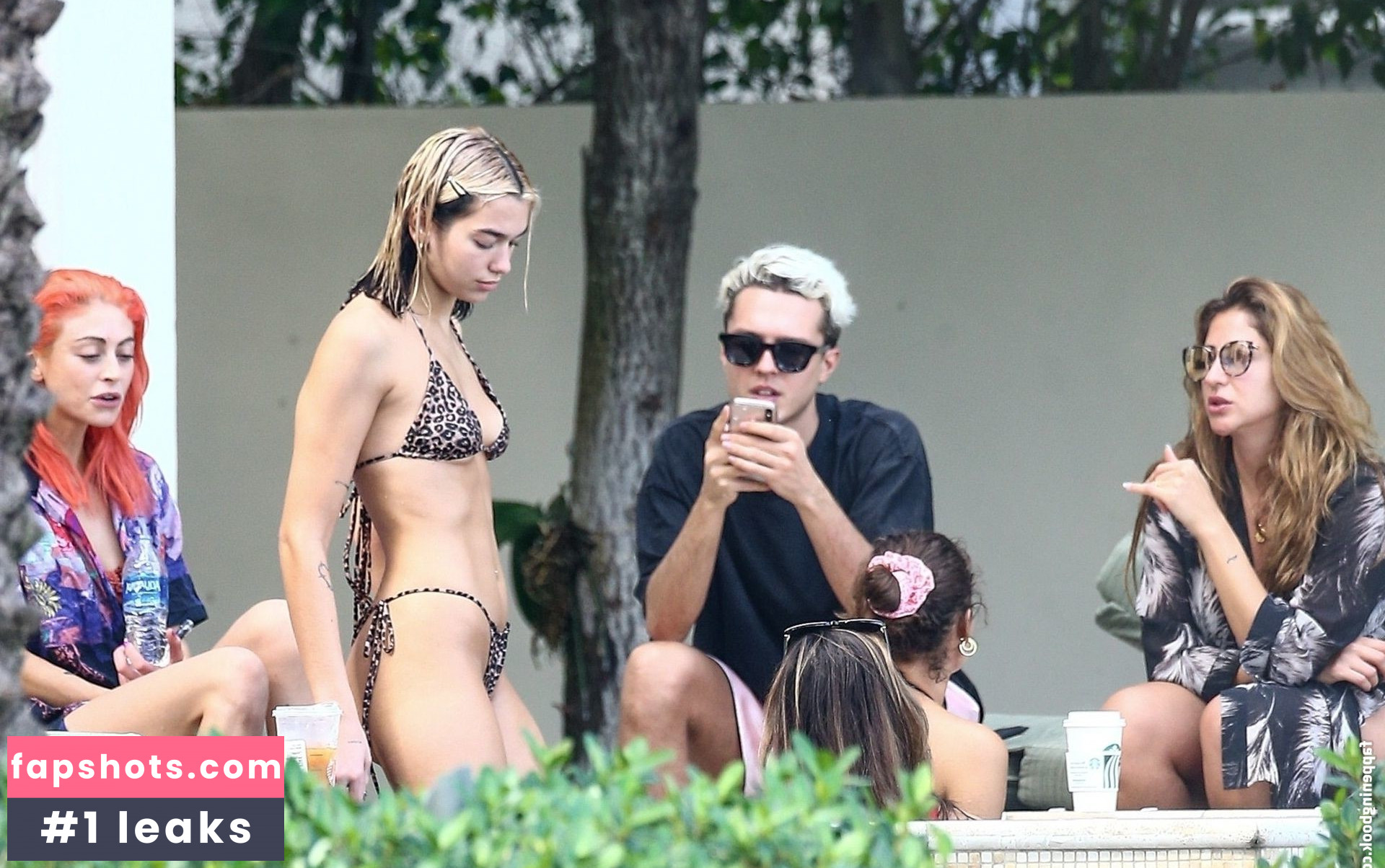 Dua Lipa gallery photo #7956