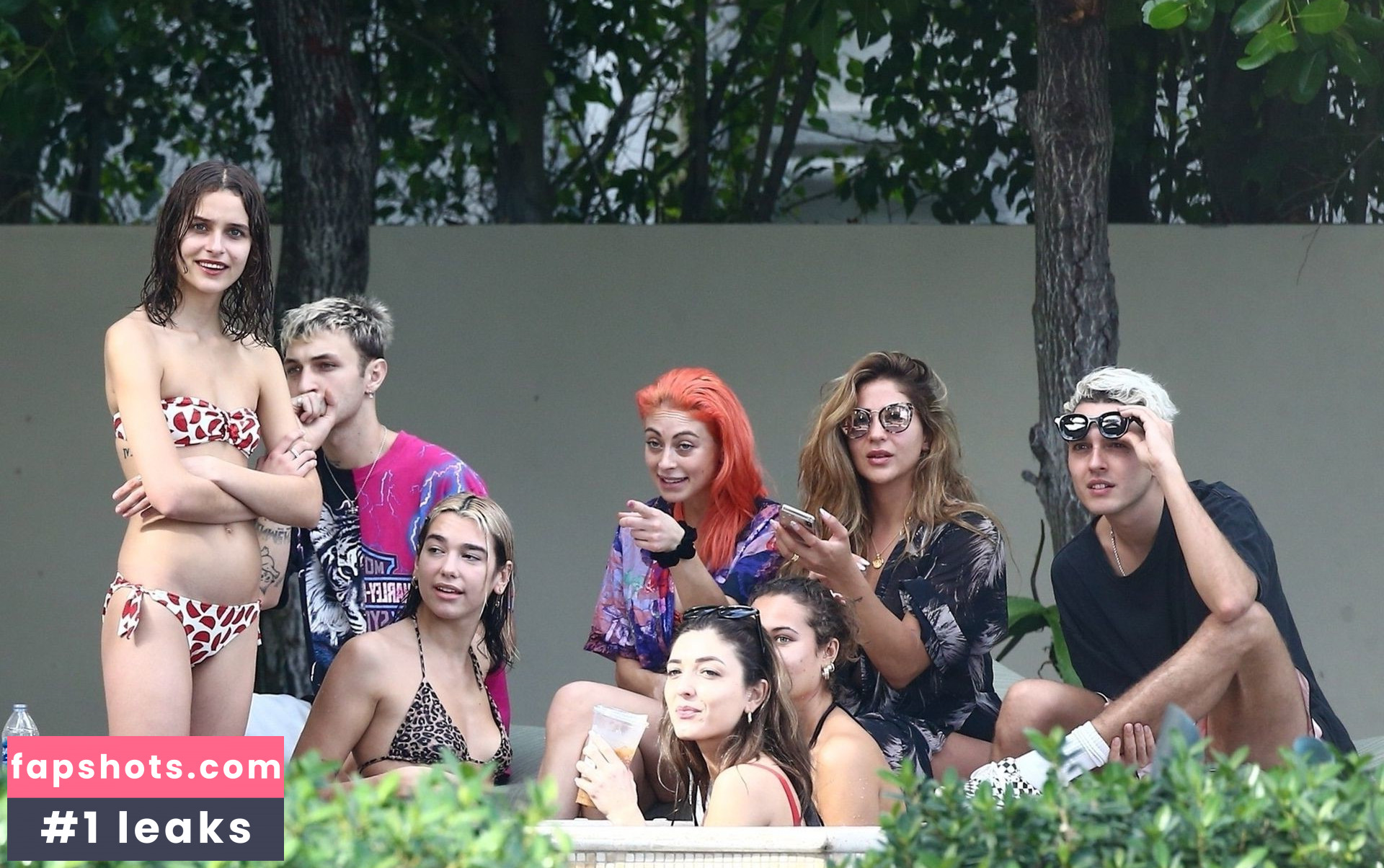 Dua Lipa gallery photo #7970