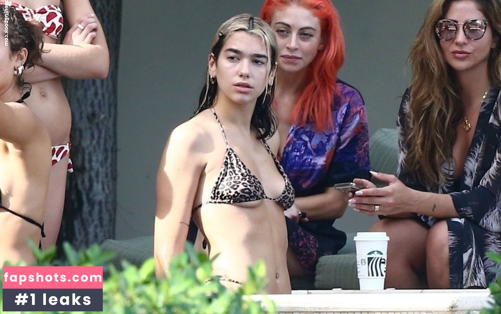Dua Lipa gallery photo #7975