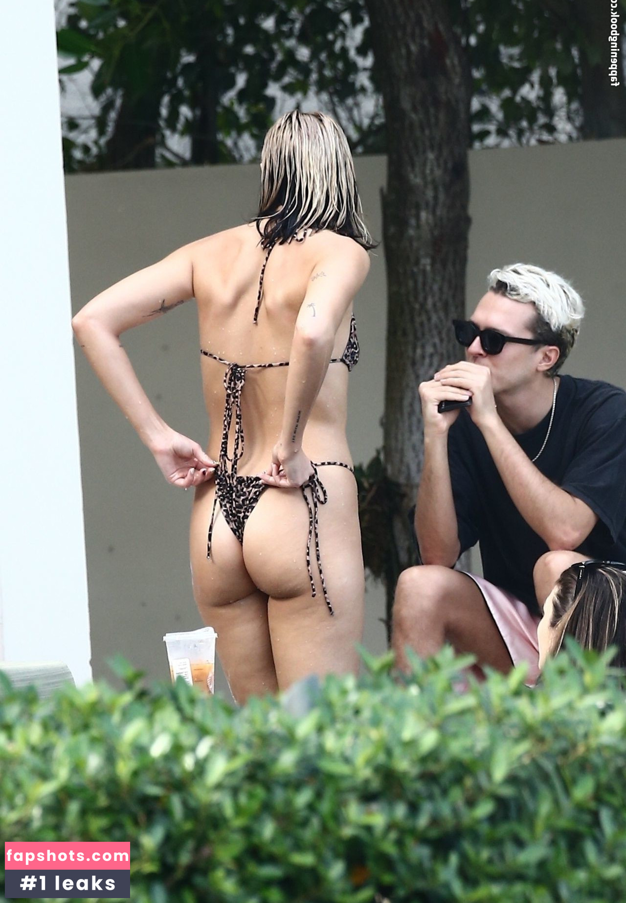 Dua Lipa gallery photo #7986