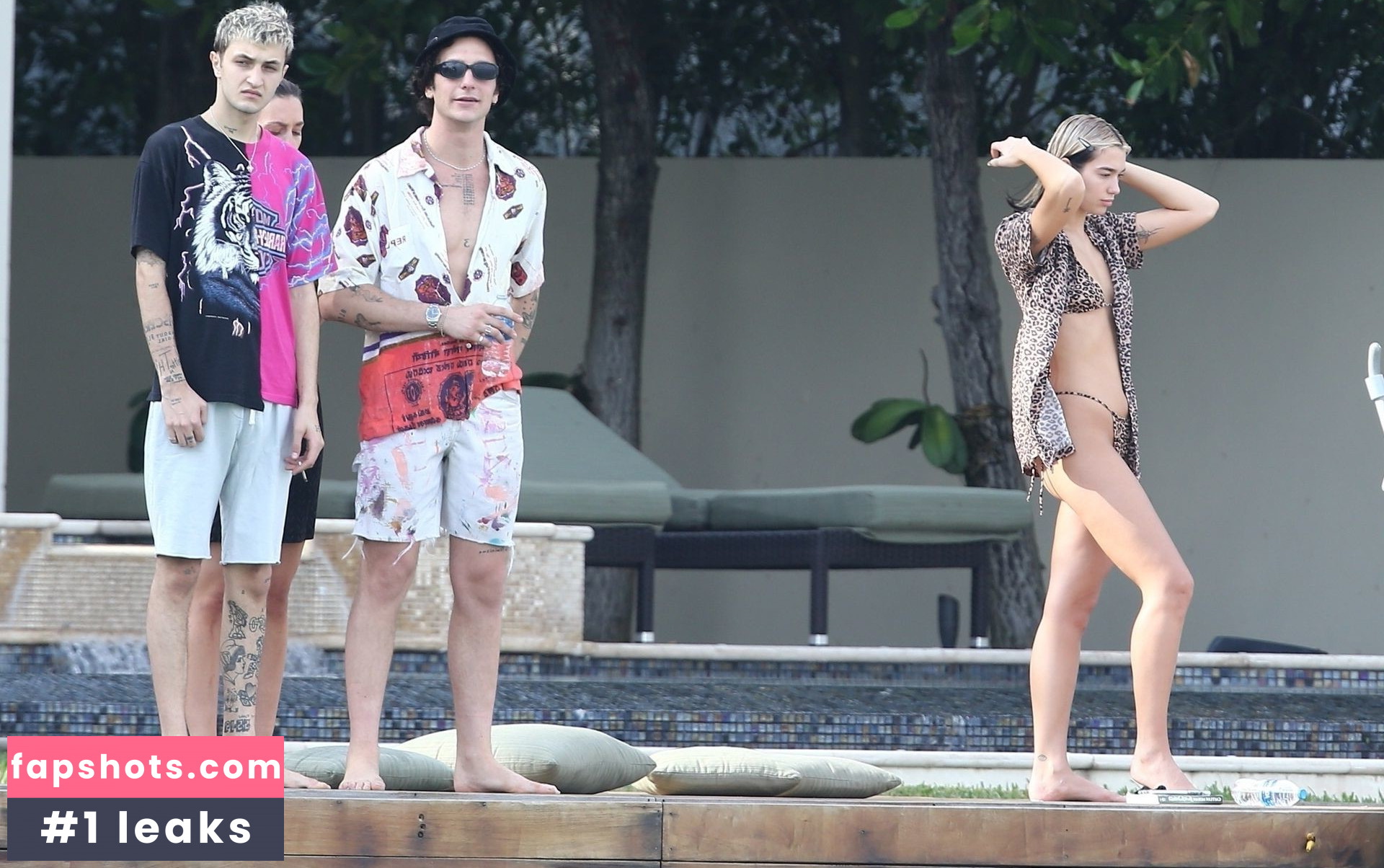 Dua Lipa gallery photo #7996