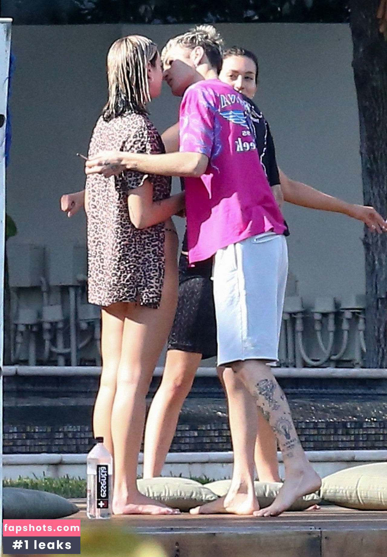 Dua Lipa gallery photo #8018