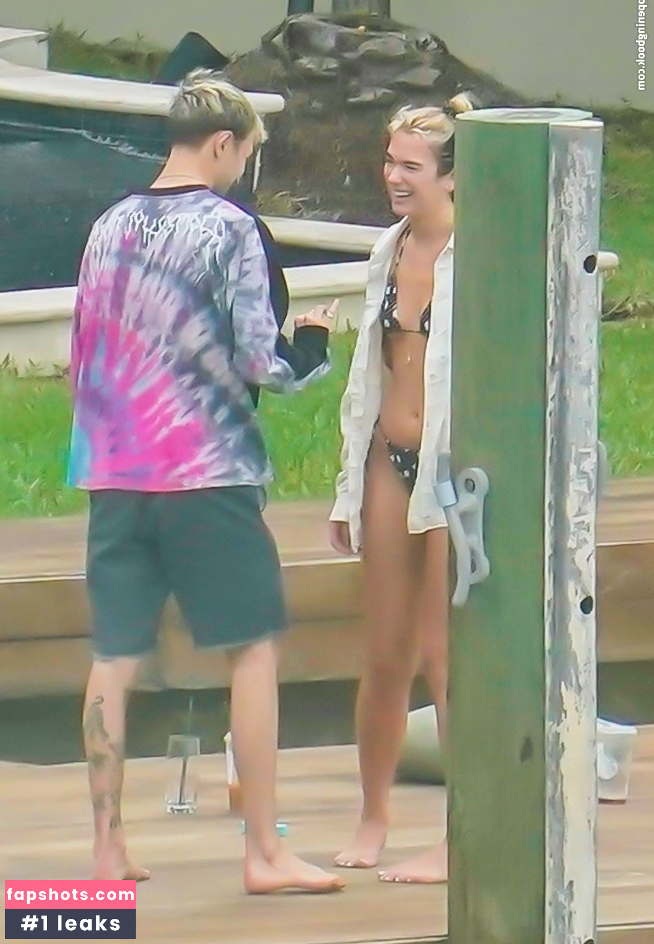 Dua Lipa gallery photo #8027