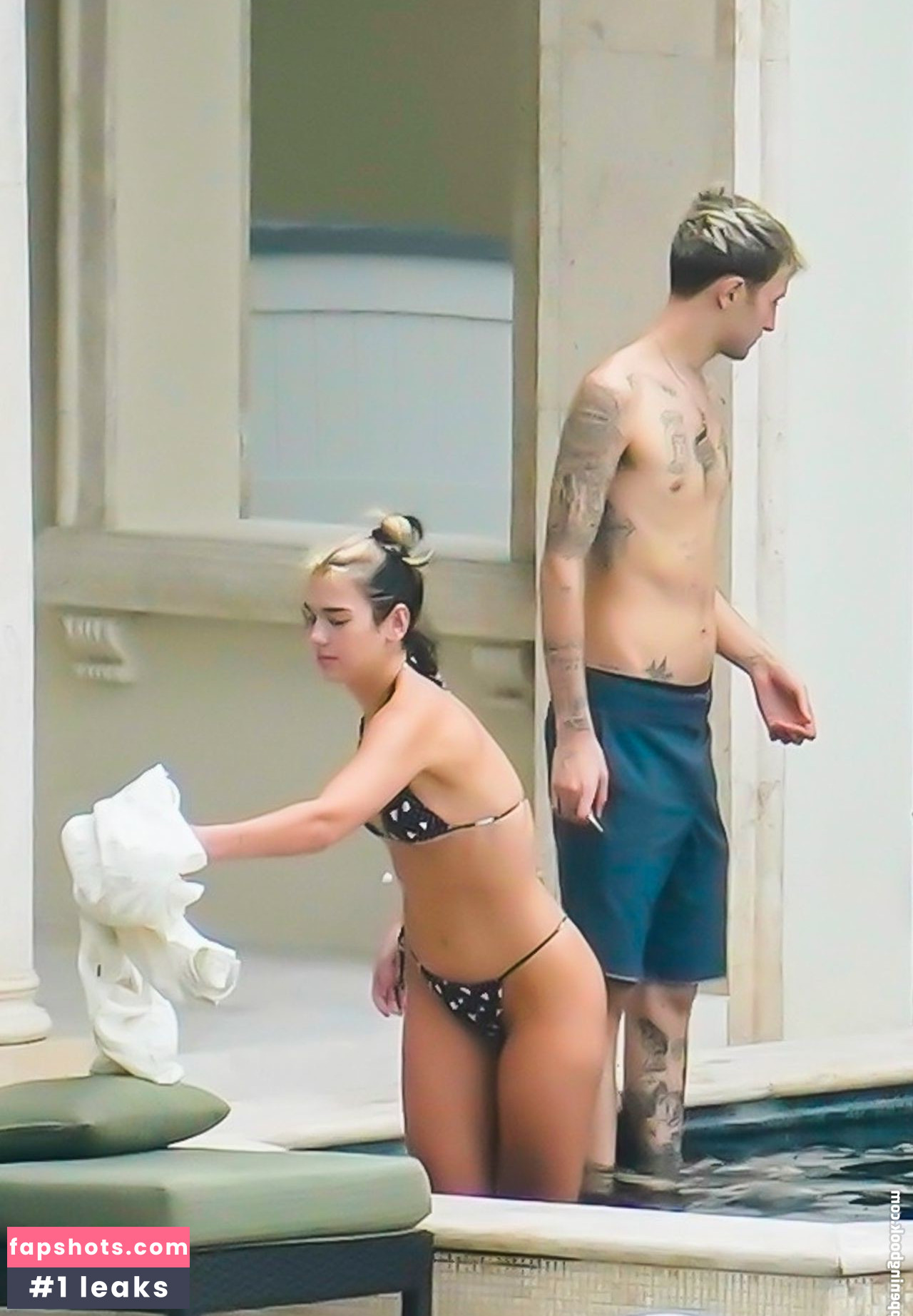 Dua Lipa gallery photo #8040