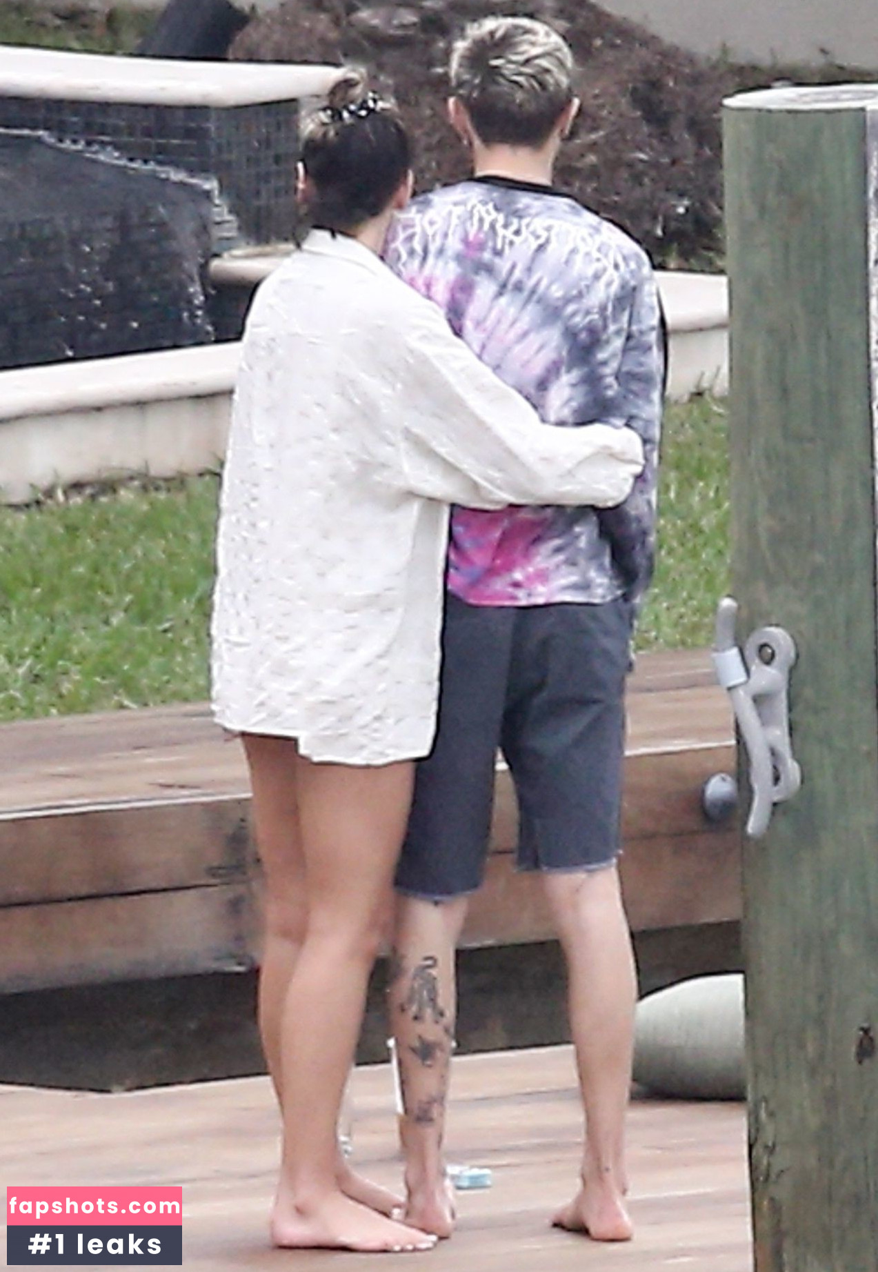 Dua Lipa gallery photo #8060