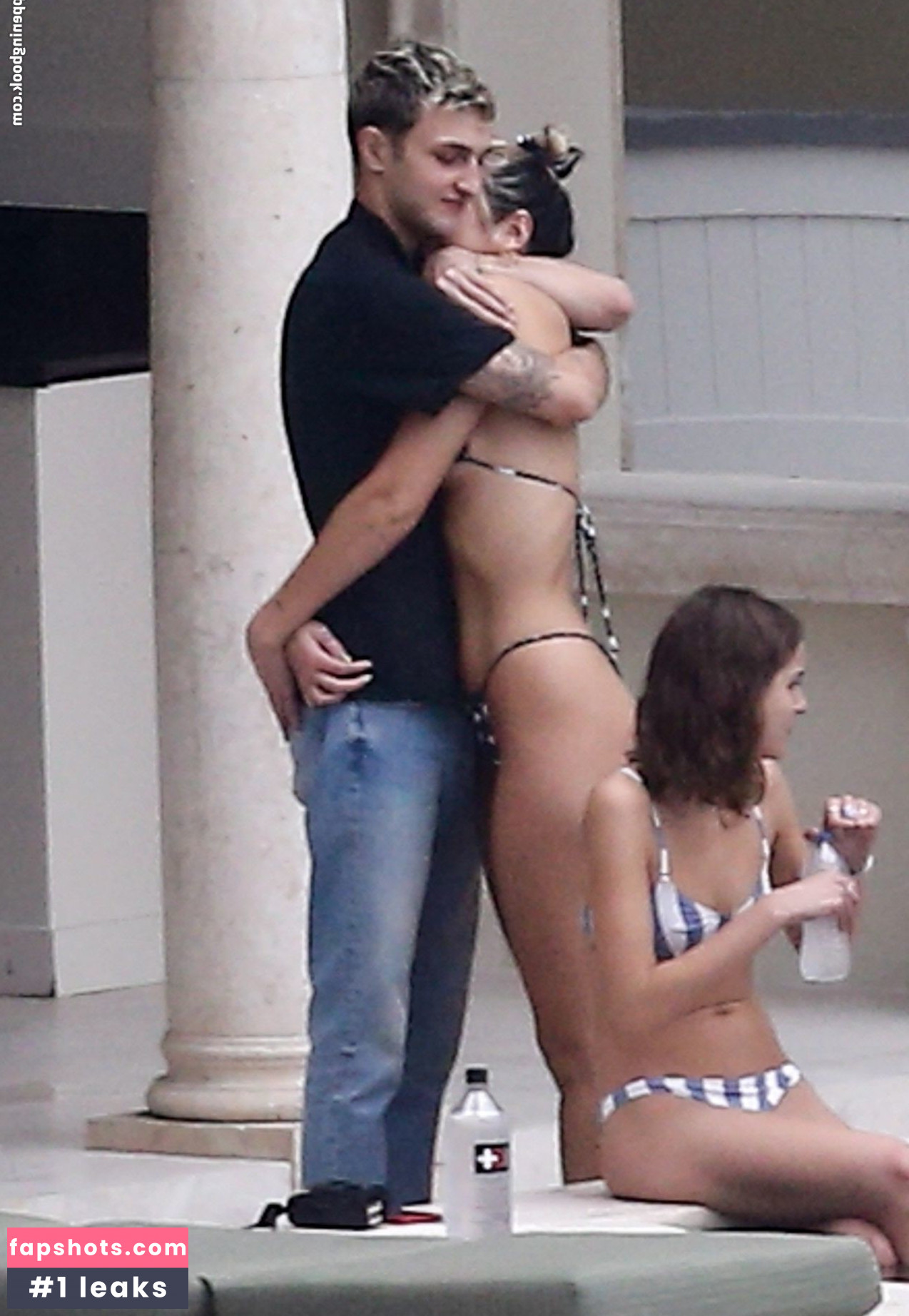 Dua Lipa gallery photo #8108