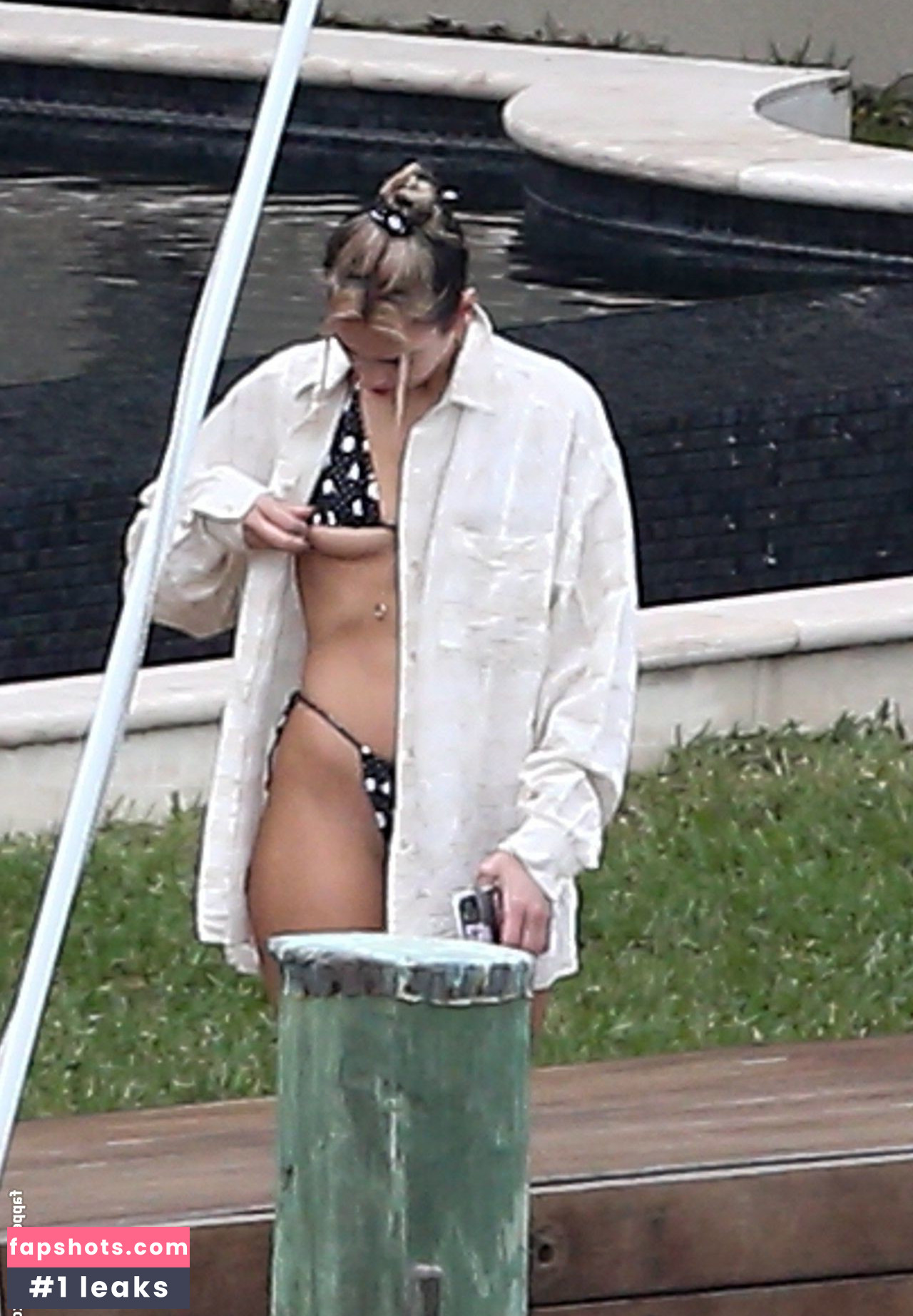 Dua Lipa gallery photo #8118