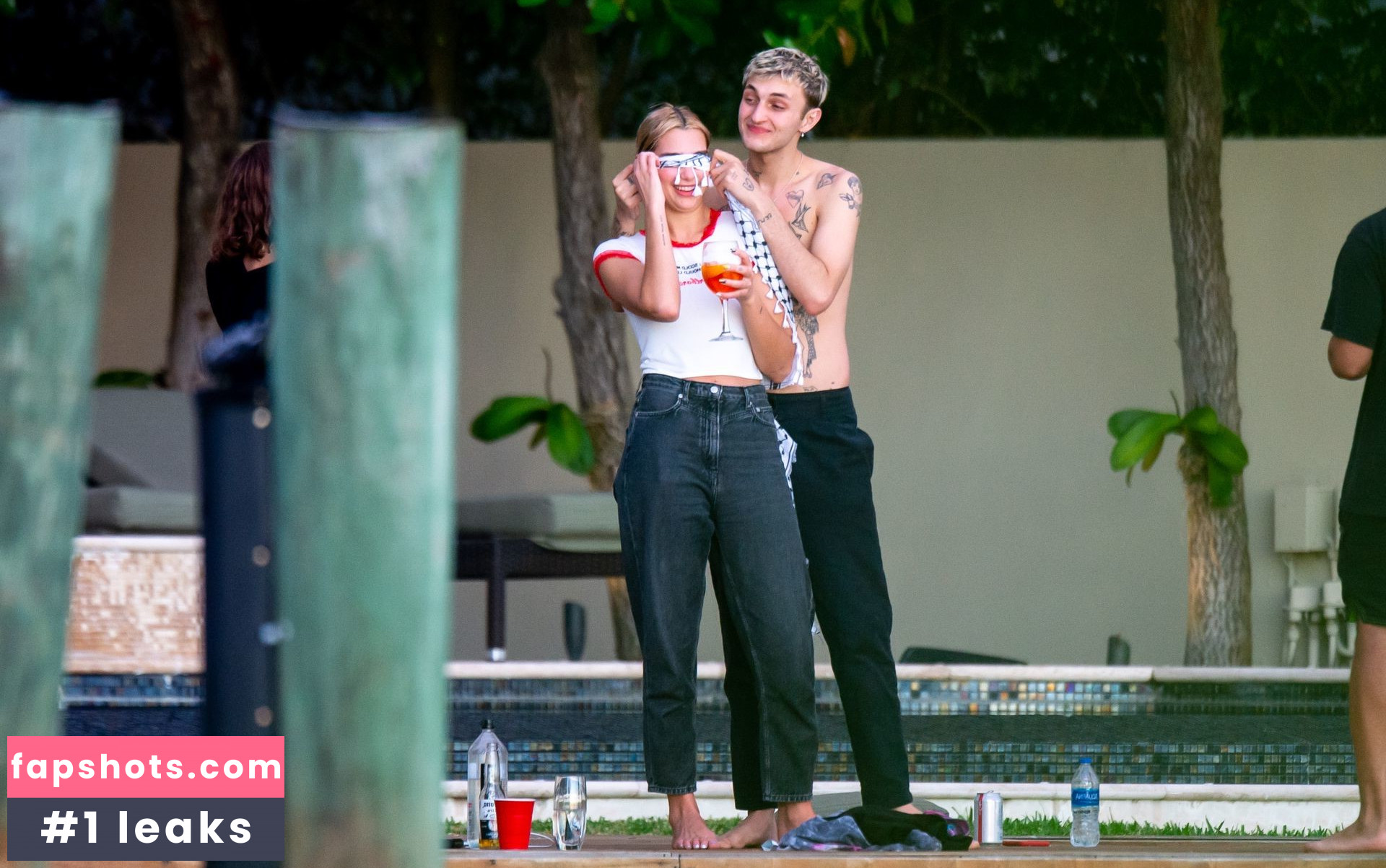 Dua Lipa gallery photo #8150