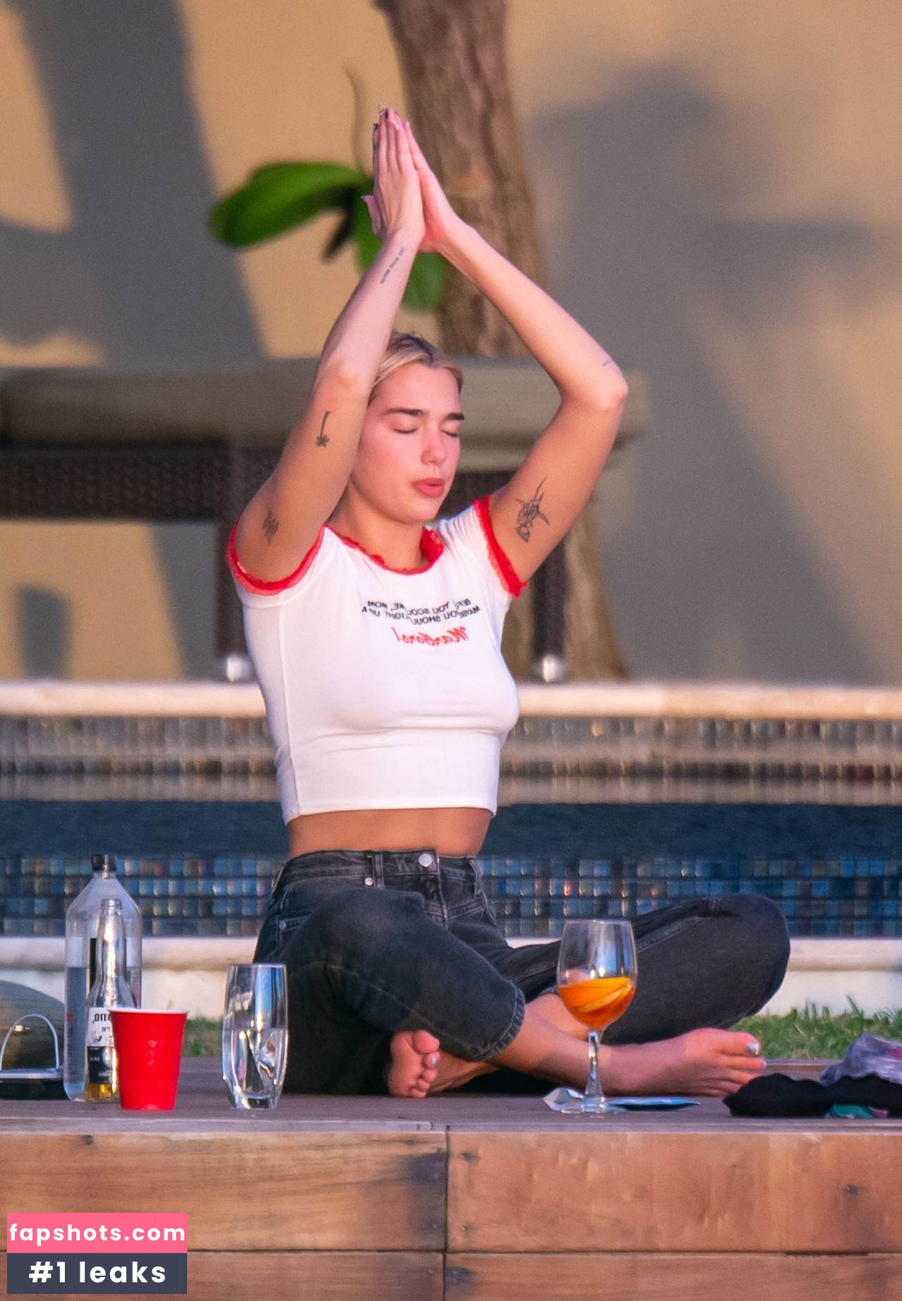 Dua Lipa gallery photo #8159