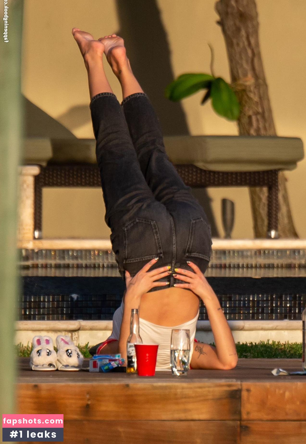 Dua Lipa gallery photo #8180