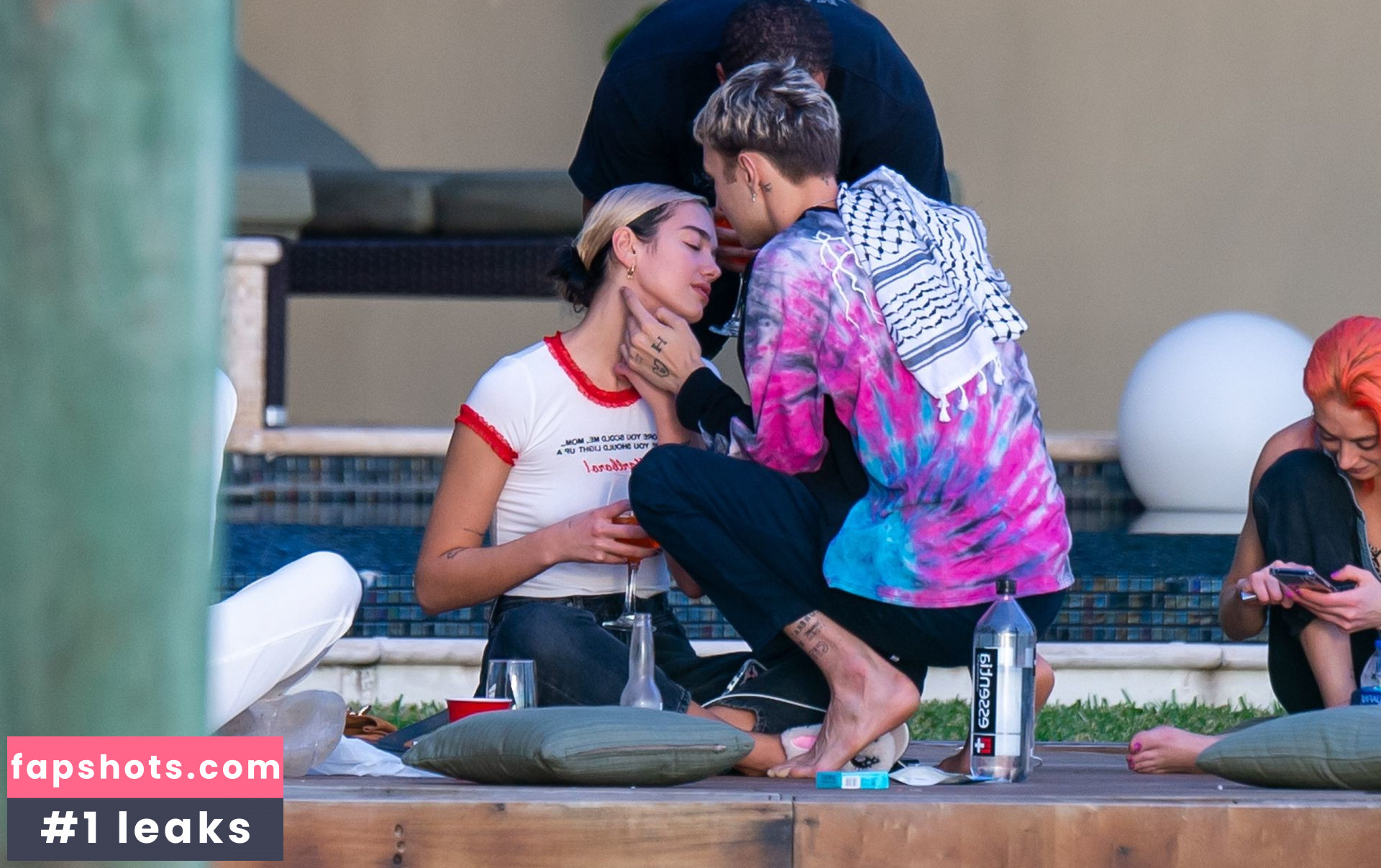 Dua Lipa gallery photo #8197