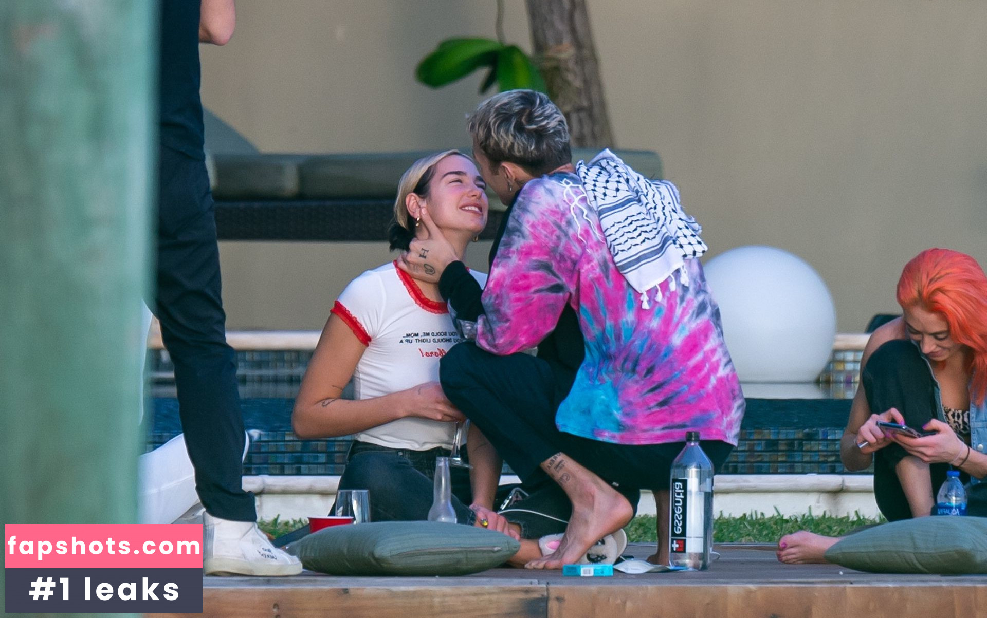 Dua Lipa gallery photo #8201