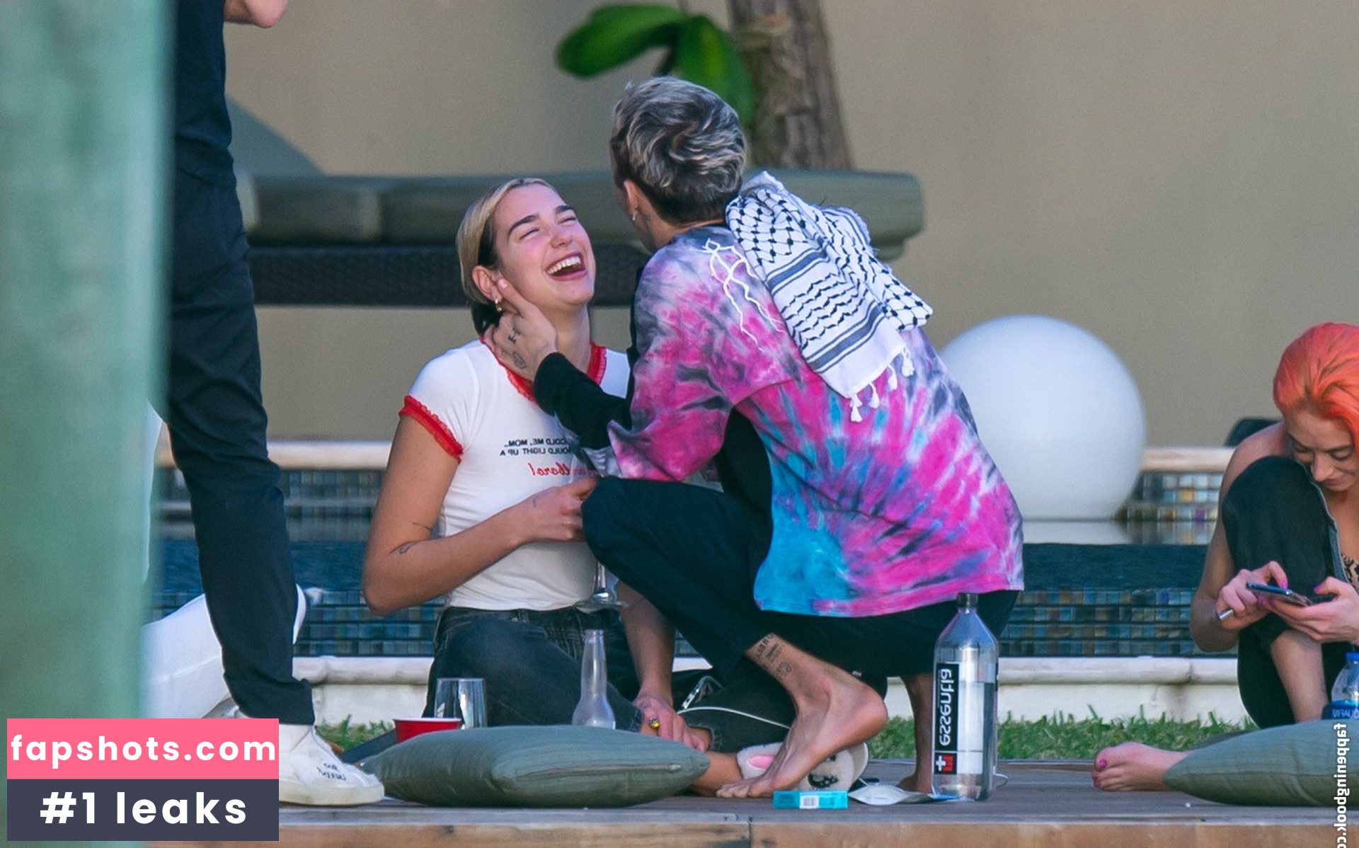 Dua Lipa gallery photo #8204