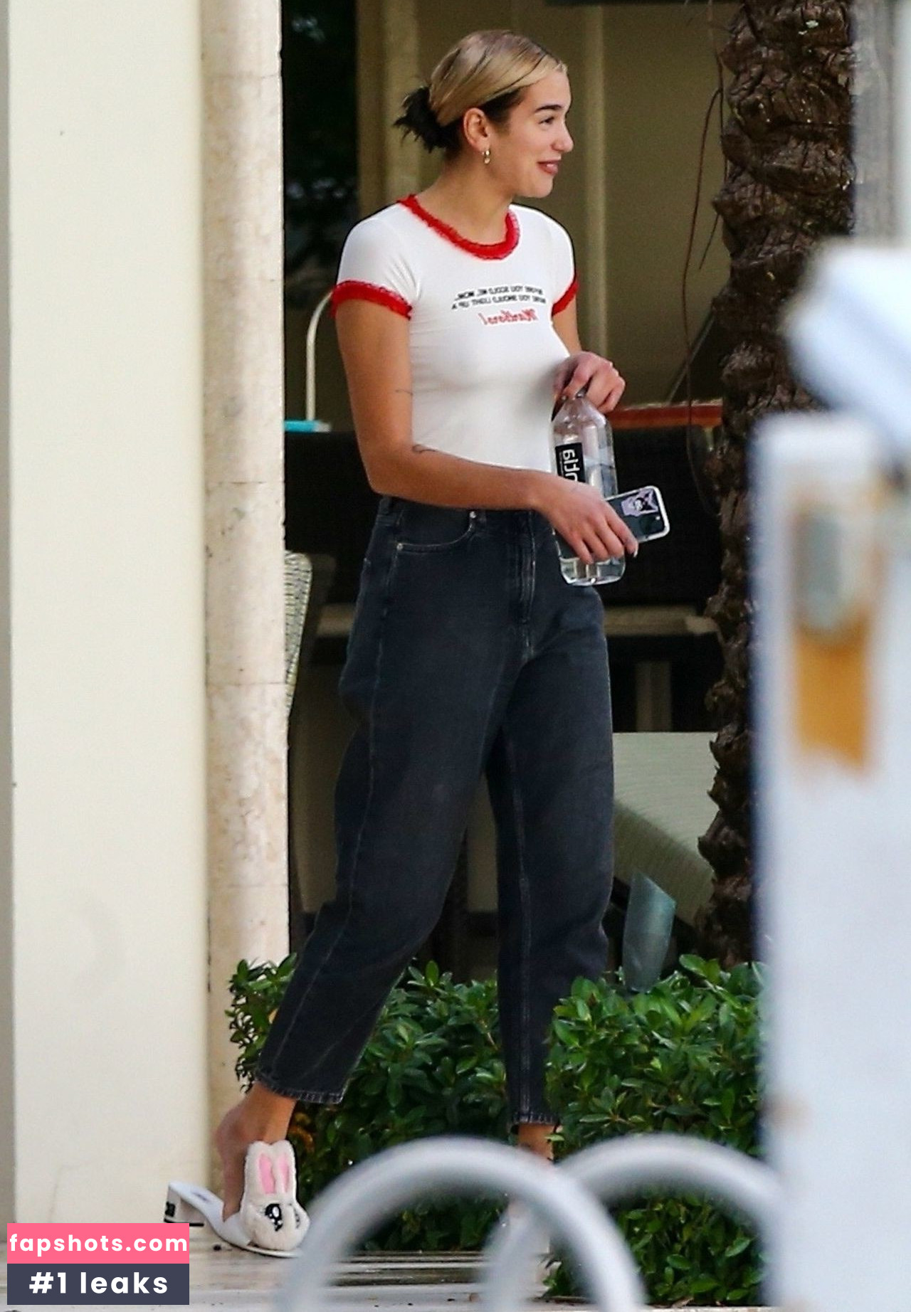 Dua Lipa gallery photo #8205