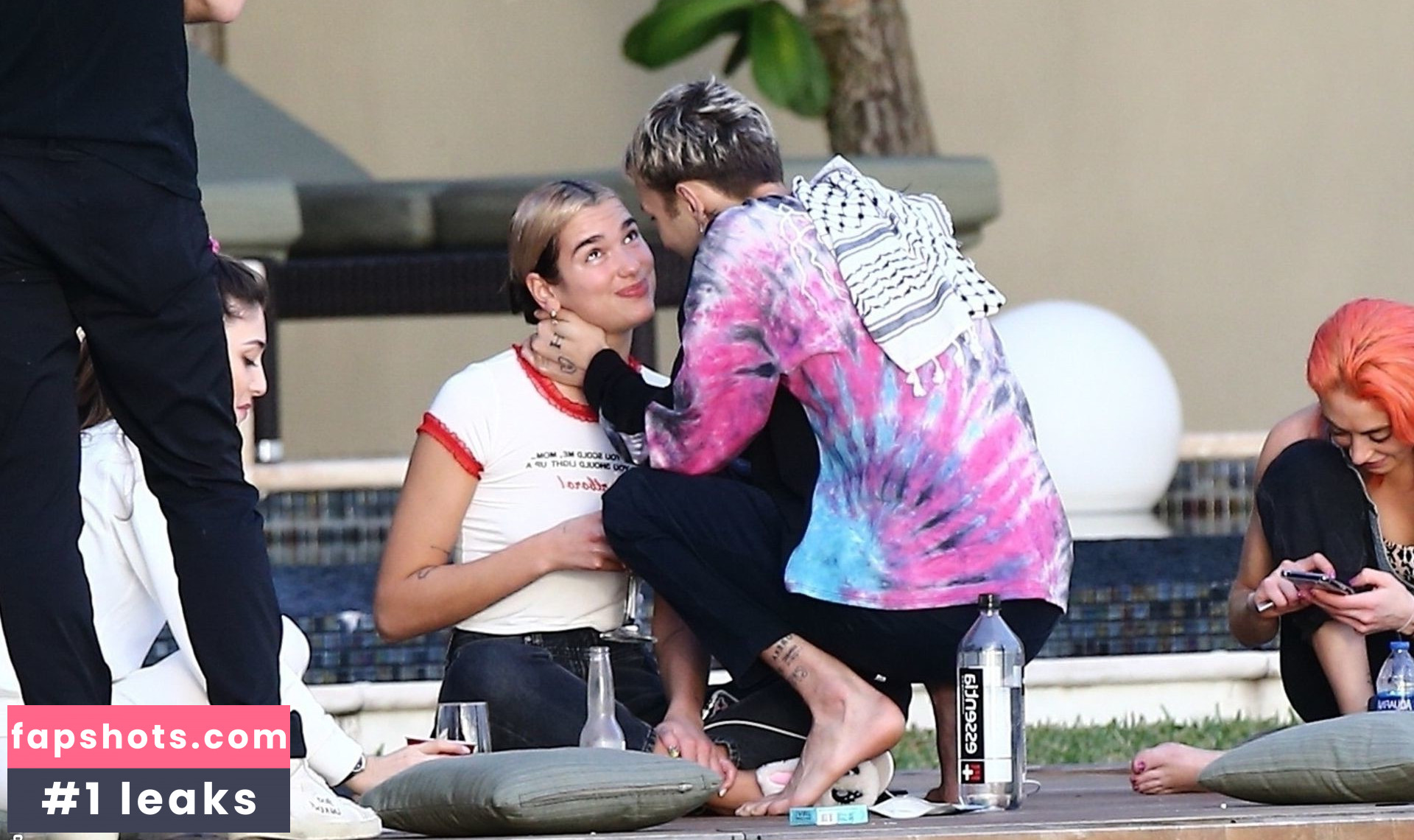 Dua Lipa gallery photo #8211