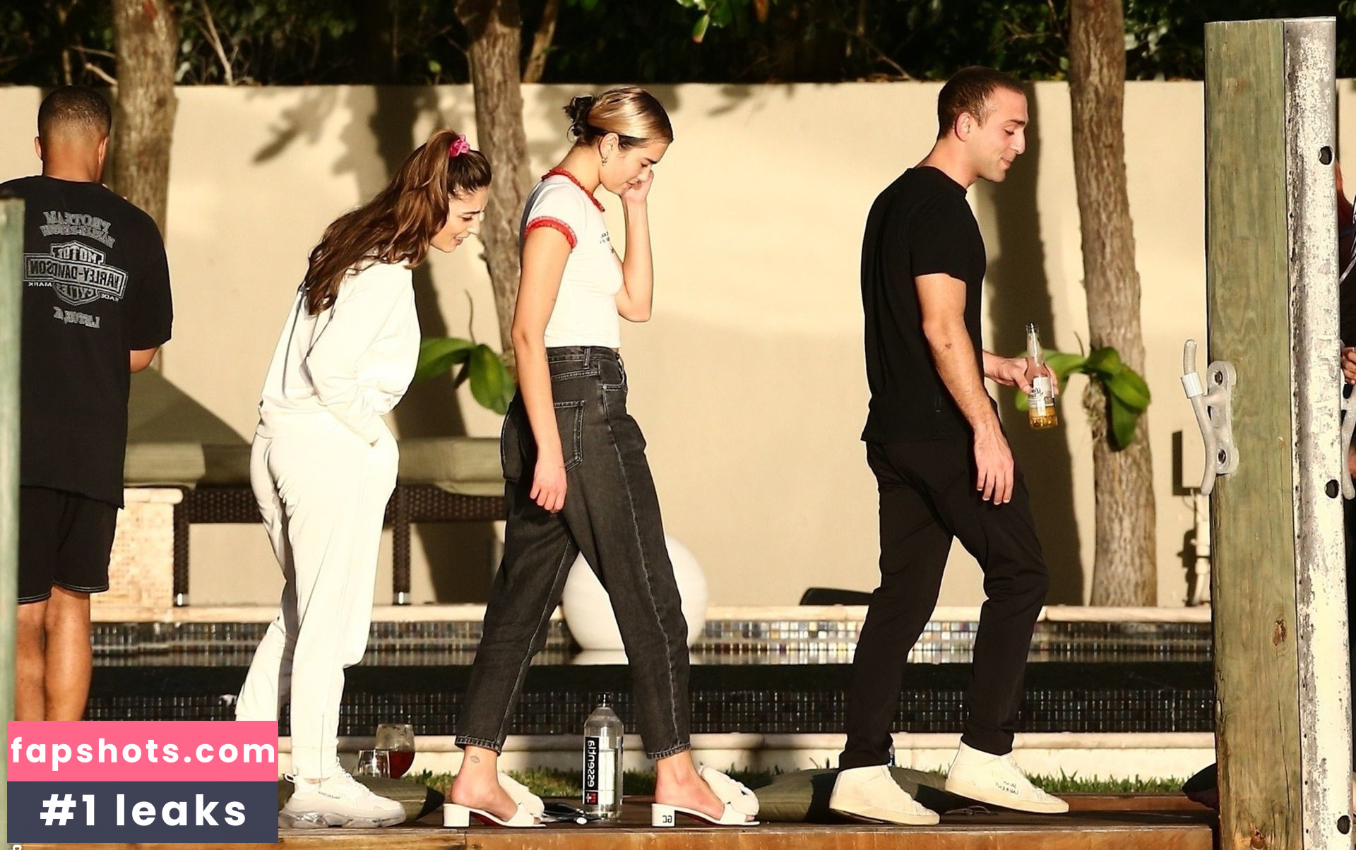 Dua Lipa gallery photo #8216