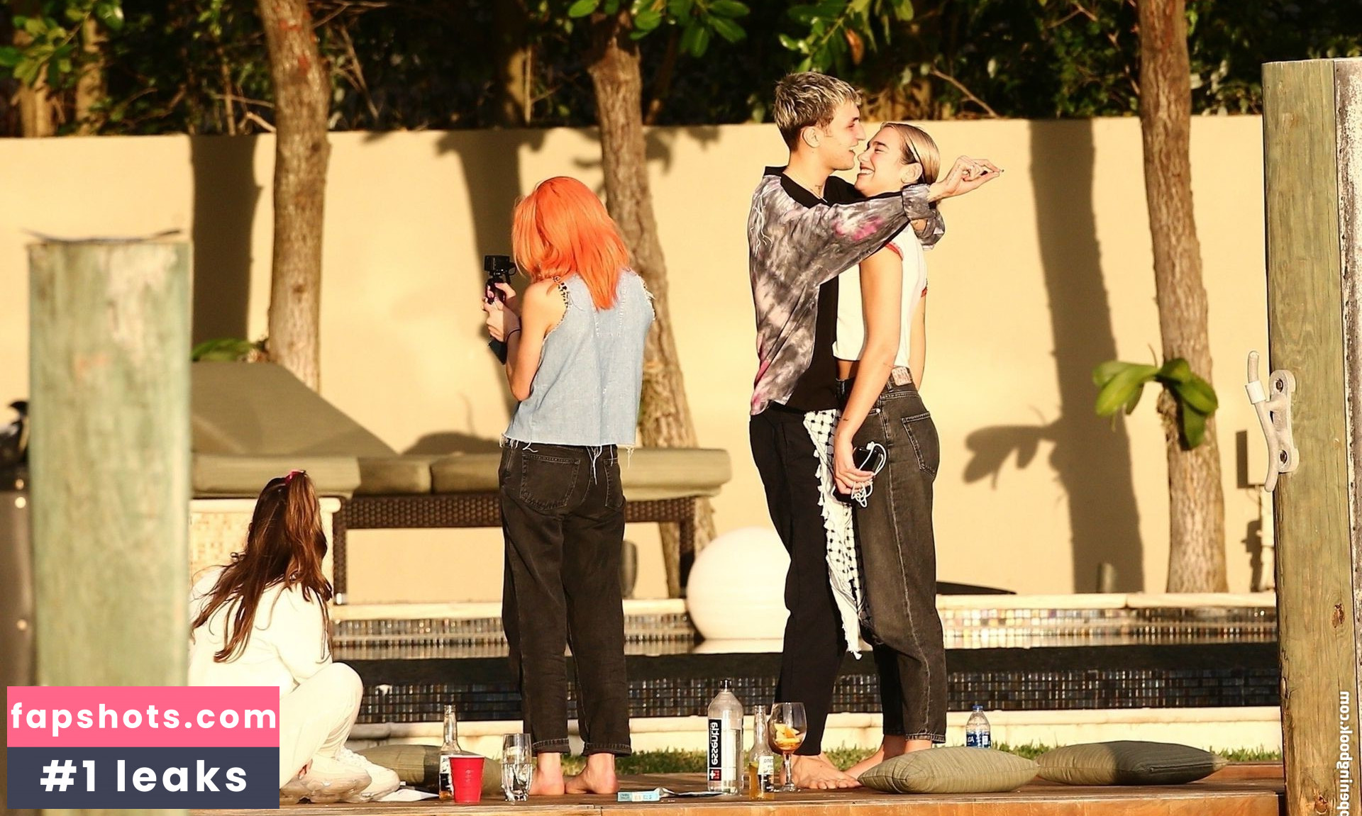 Dua Lipa gallery photo #8223