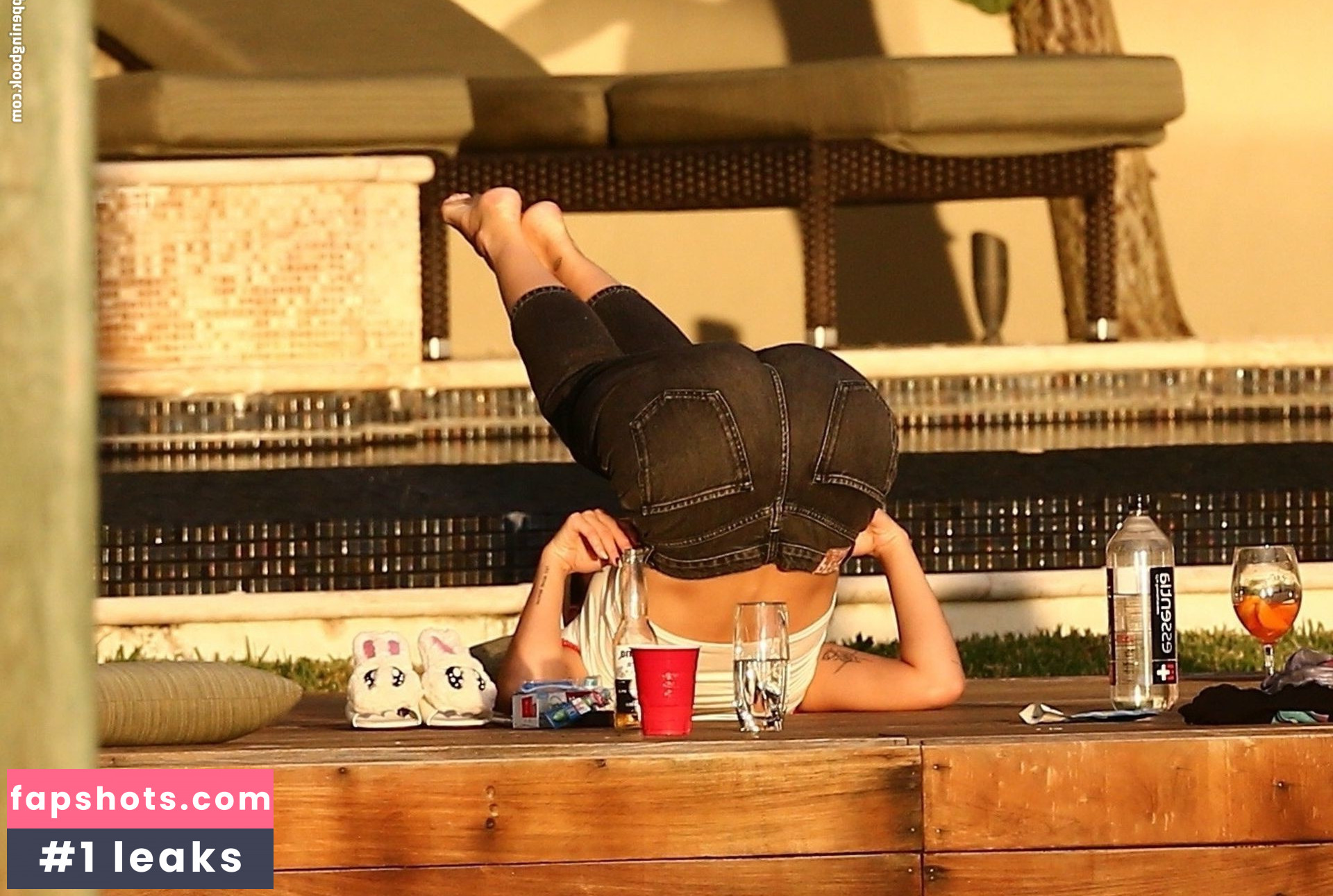 Dua Lipa gallery photo #8232