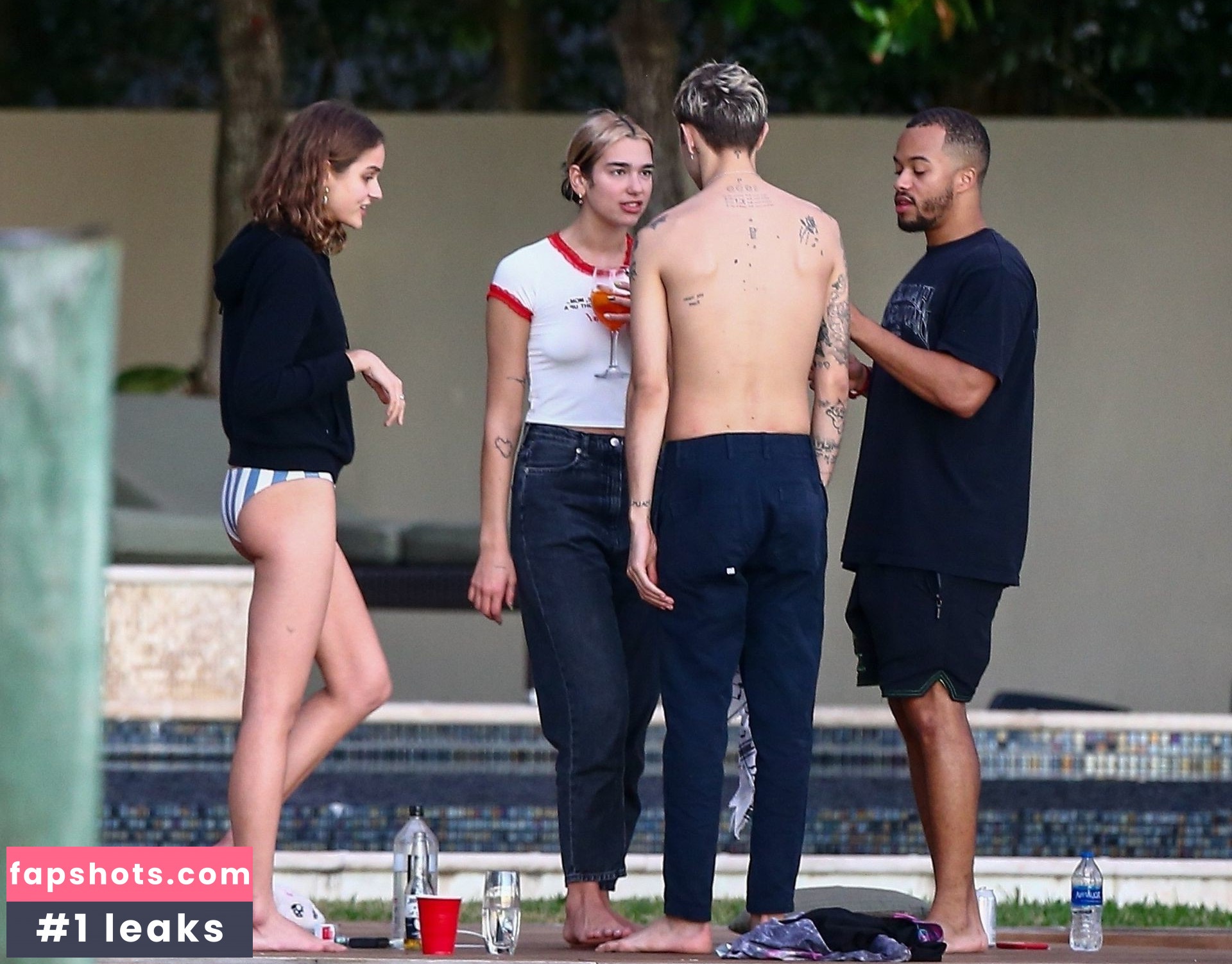 Dua Lipa gallery photo #8263