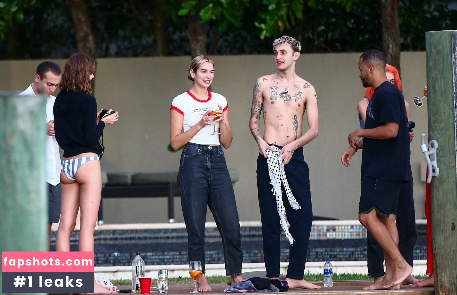 Dua Lipa gallery photo #8270