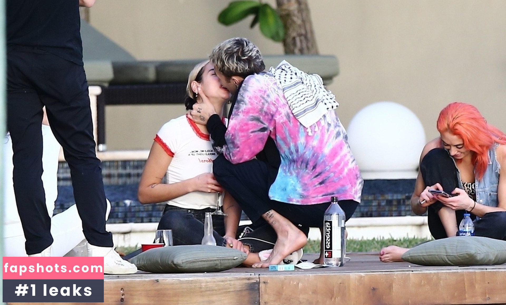 Dua Lipa gallery photo #8281