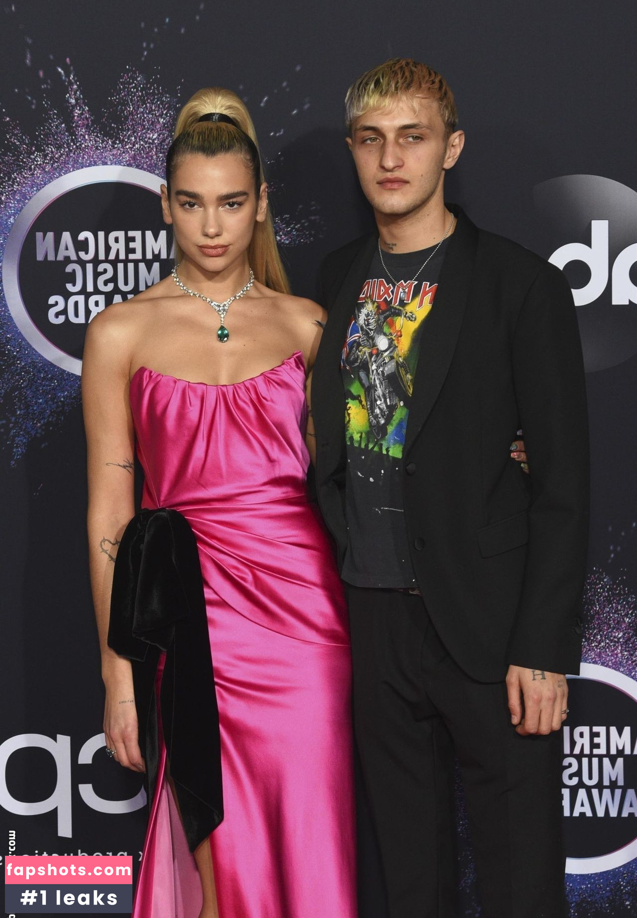 Dua Lipa gallery photo #8415