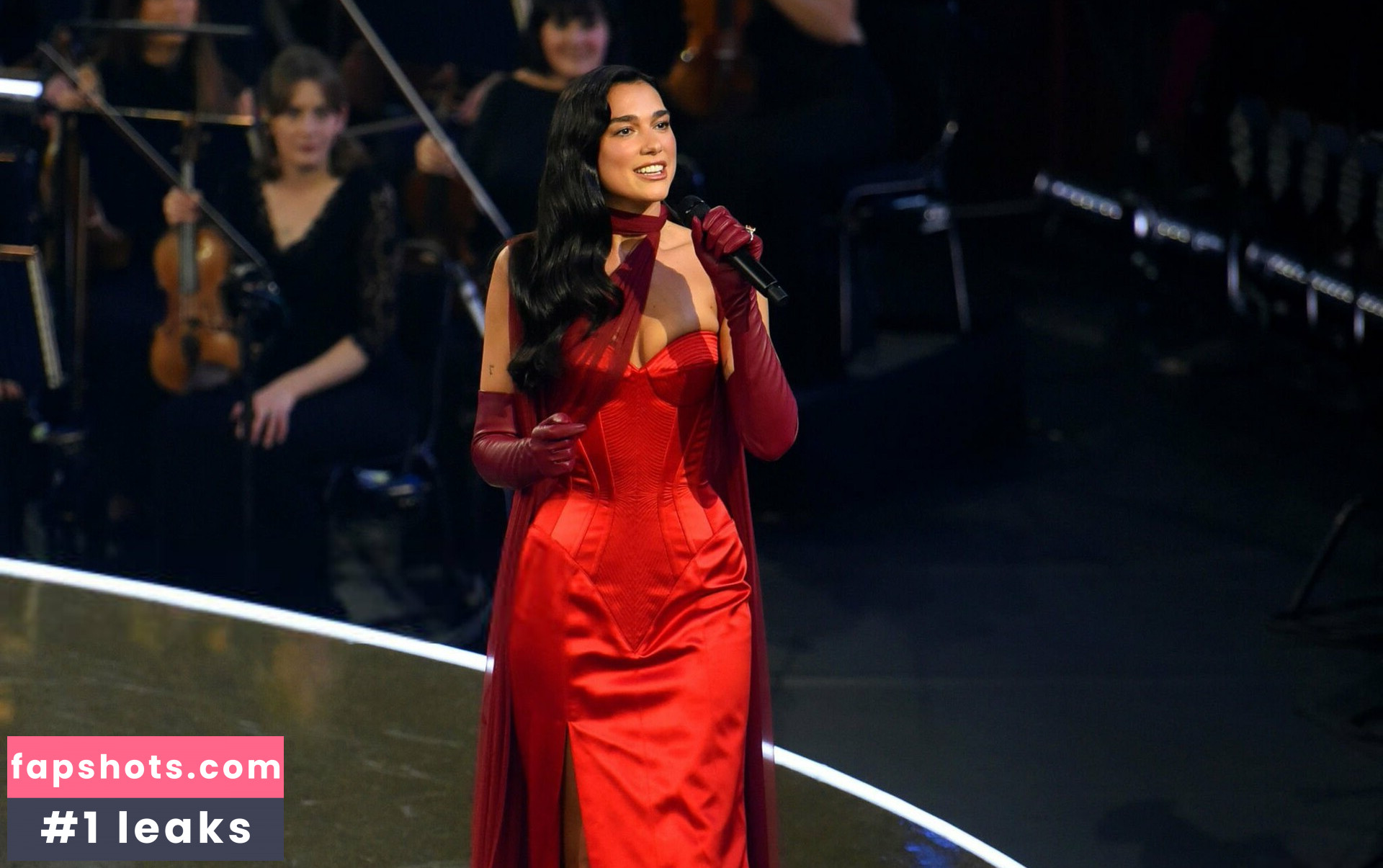 Dua Lipa gallery photo #844