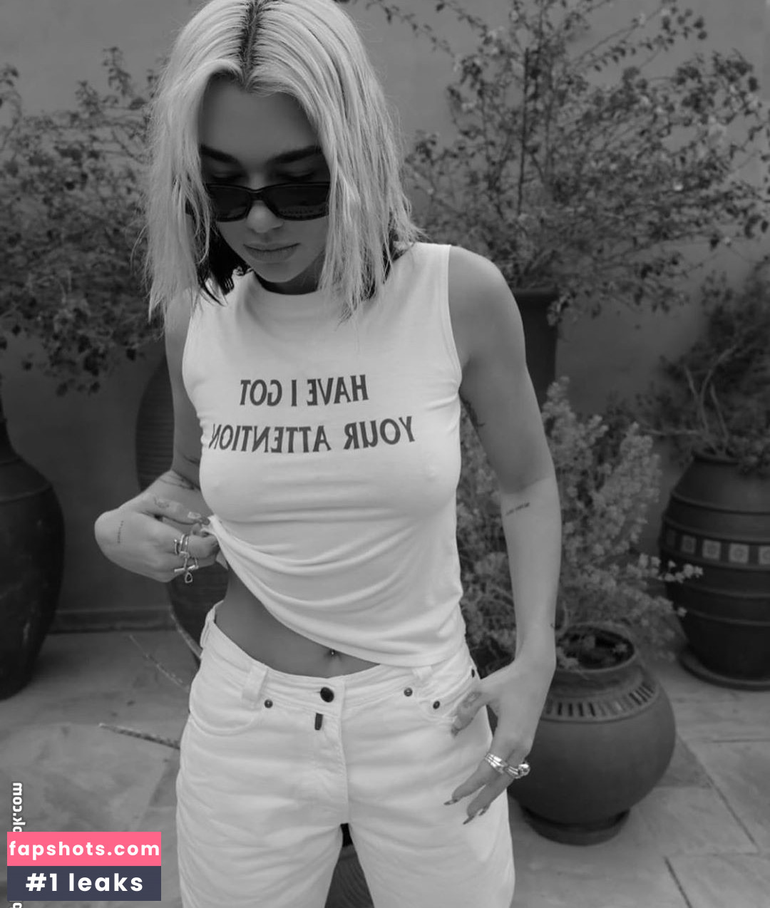 Dua Lipa gallery photo #8441