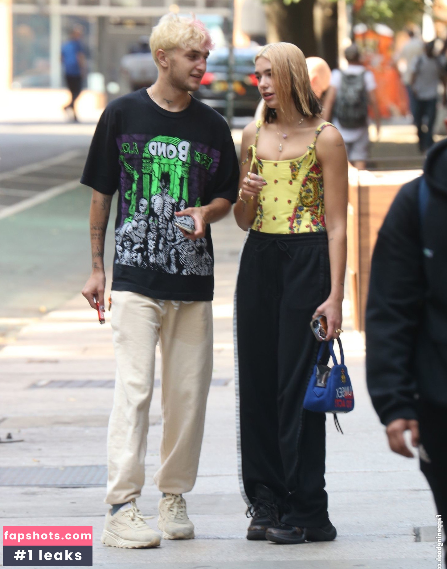 Dua Lipa gallery photo #8489