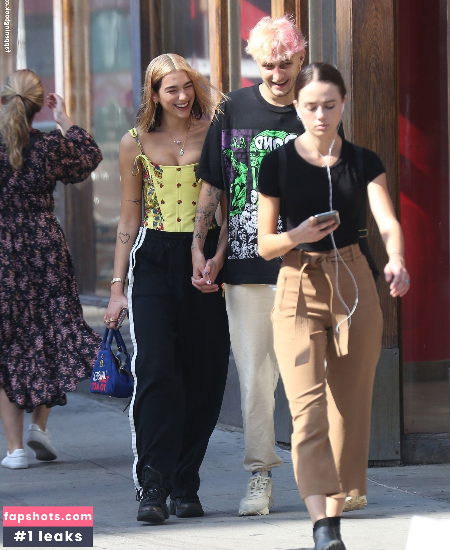 Dua Lipa gallery photo #8493