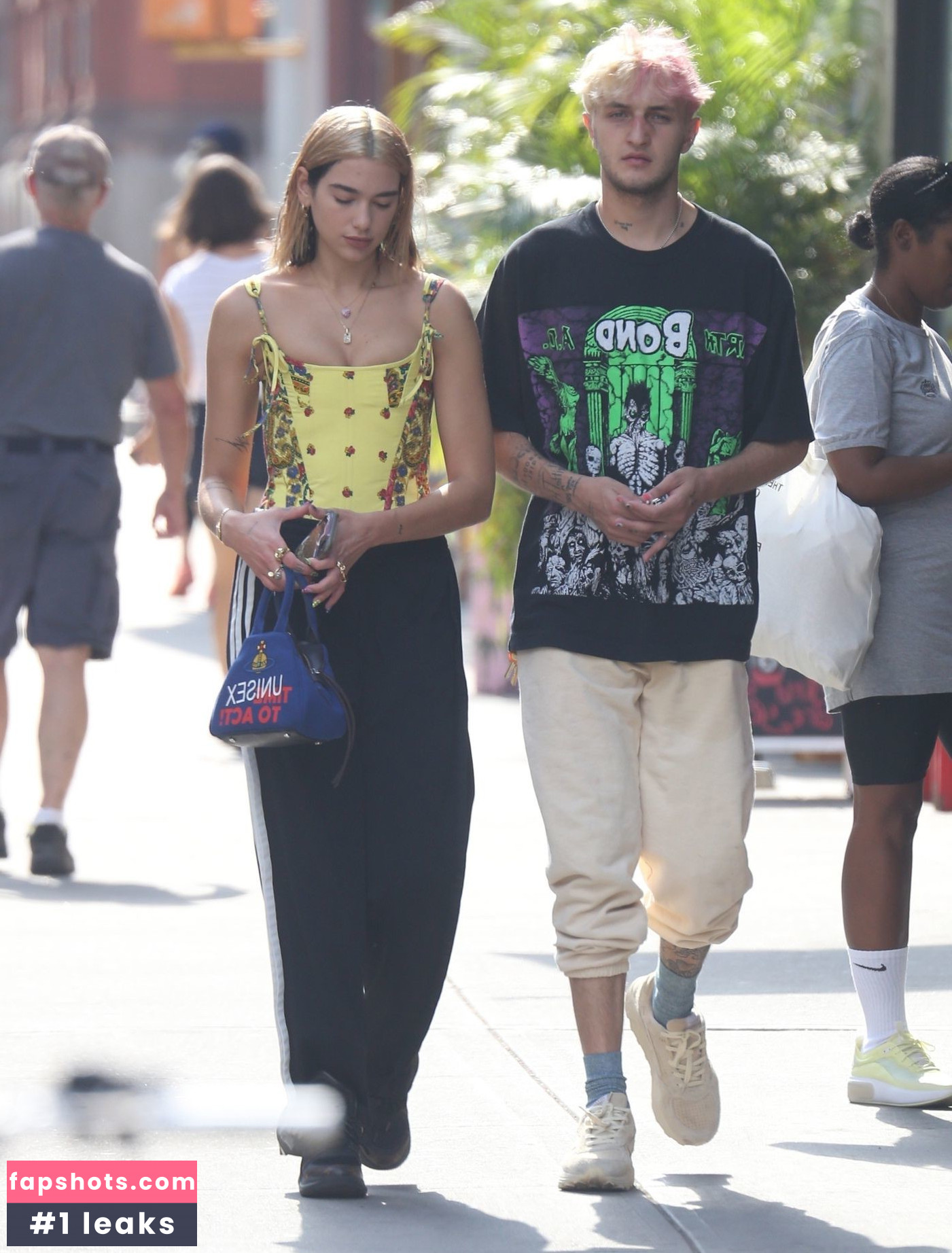 Dua Lipa gallery photo #8502