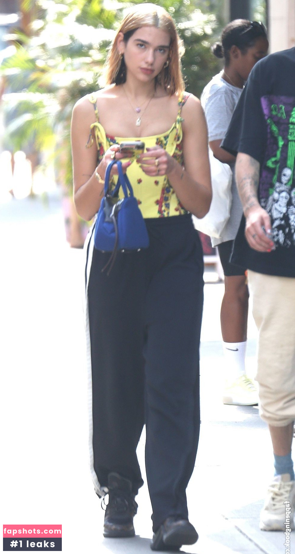 Dua Lipa gallery photo #8511