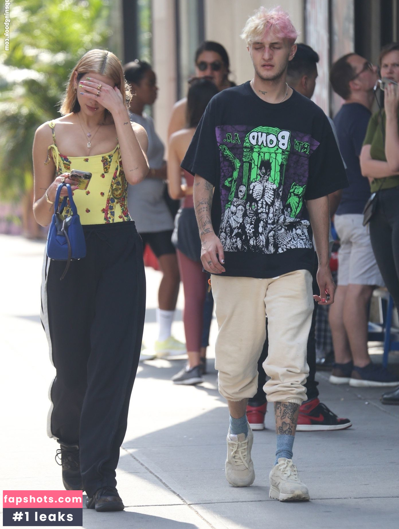 Dua Lipa gallery photo #8515