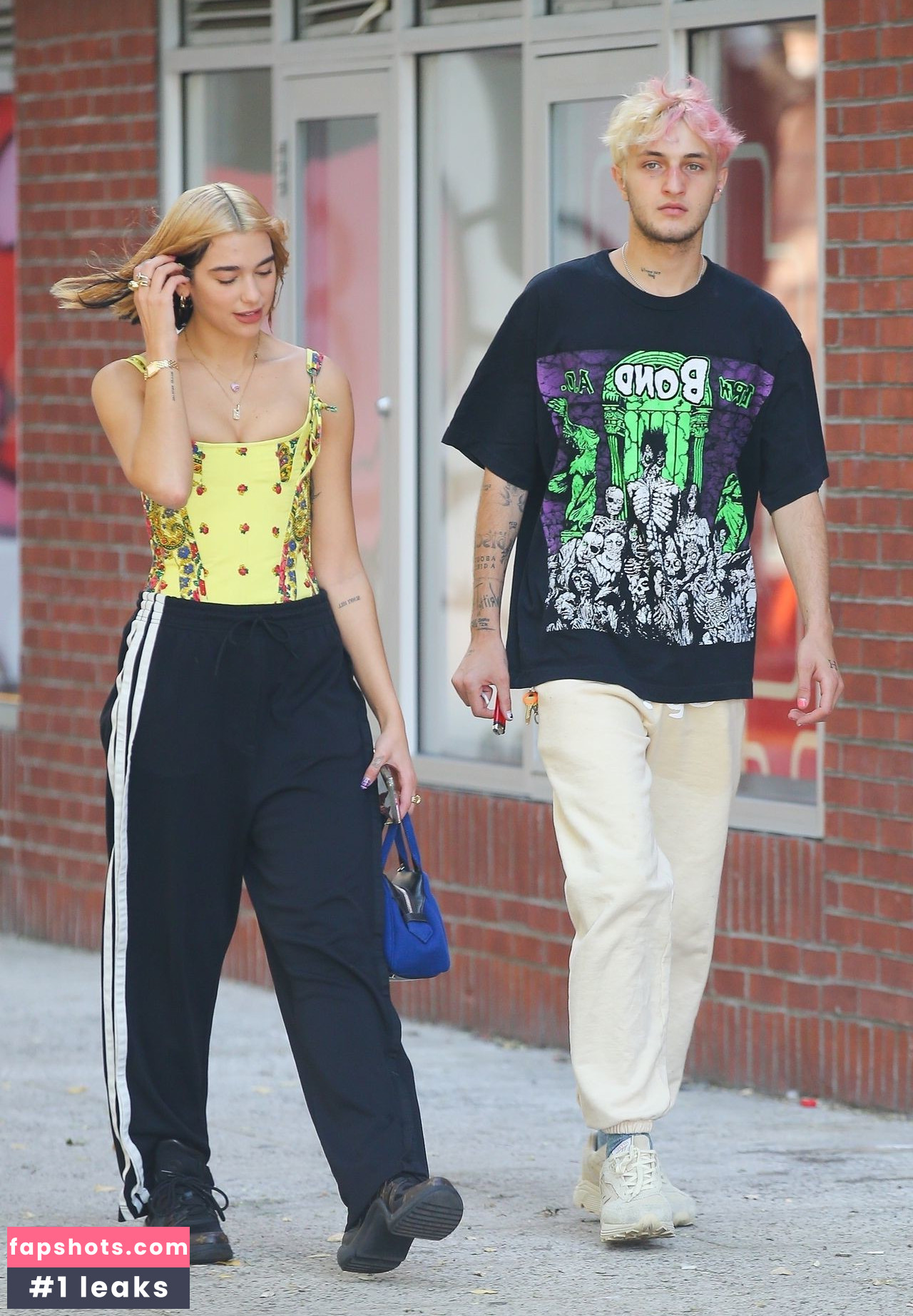 Dua Lipa gallery photo #8539