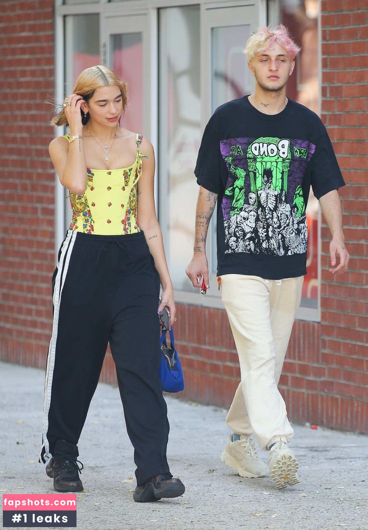 Dua Lipa gallery photo #8540