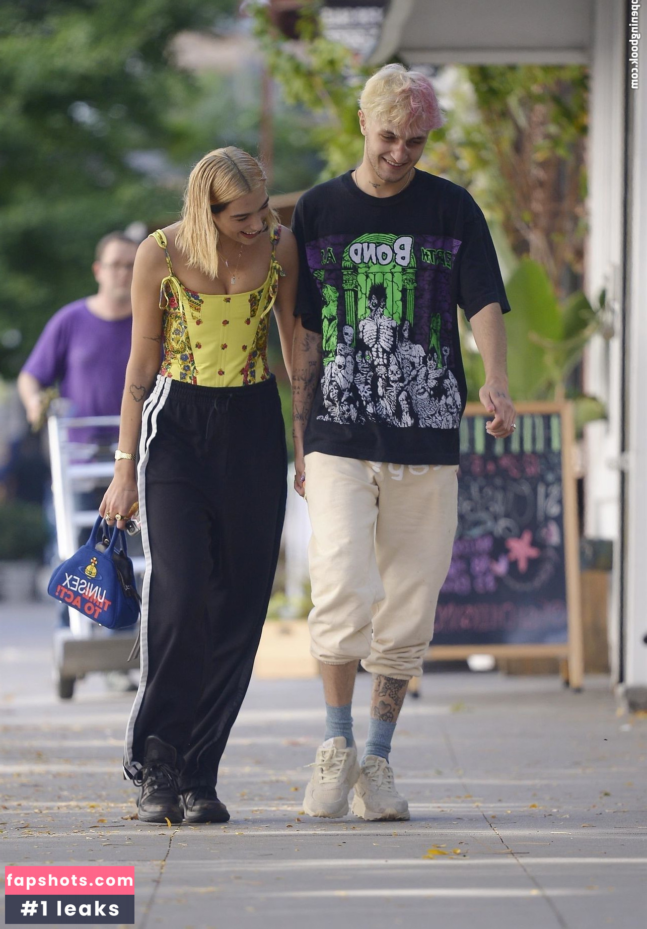 Dua Lipa gallery photo #8567