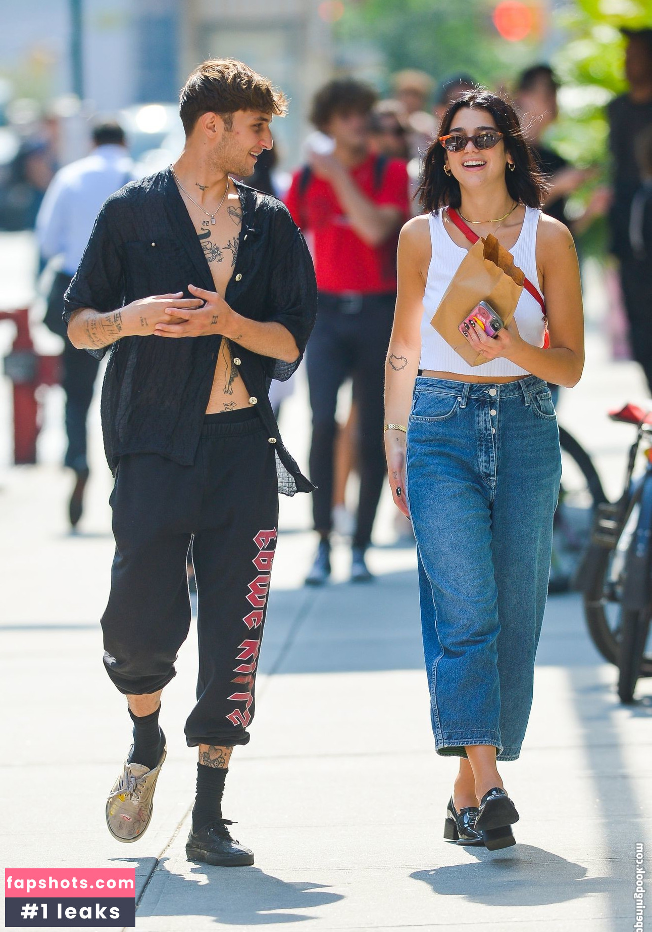 Dua Lipa gallery photo #8644