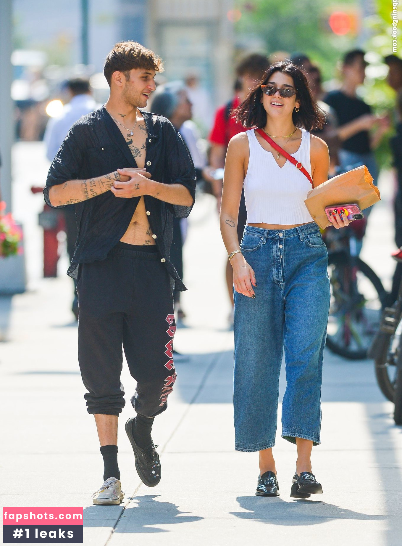 Dua Lipa gallery photo #8647