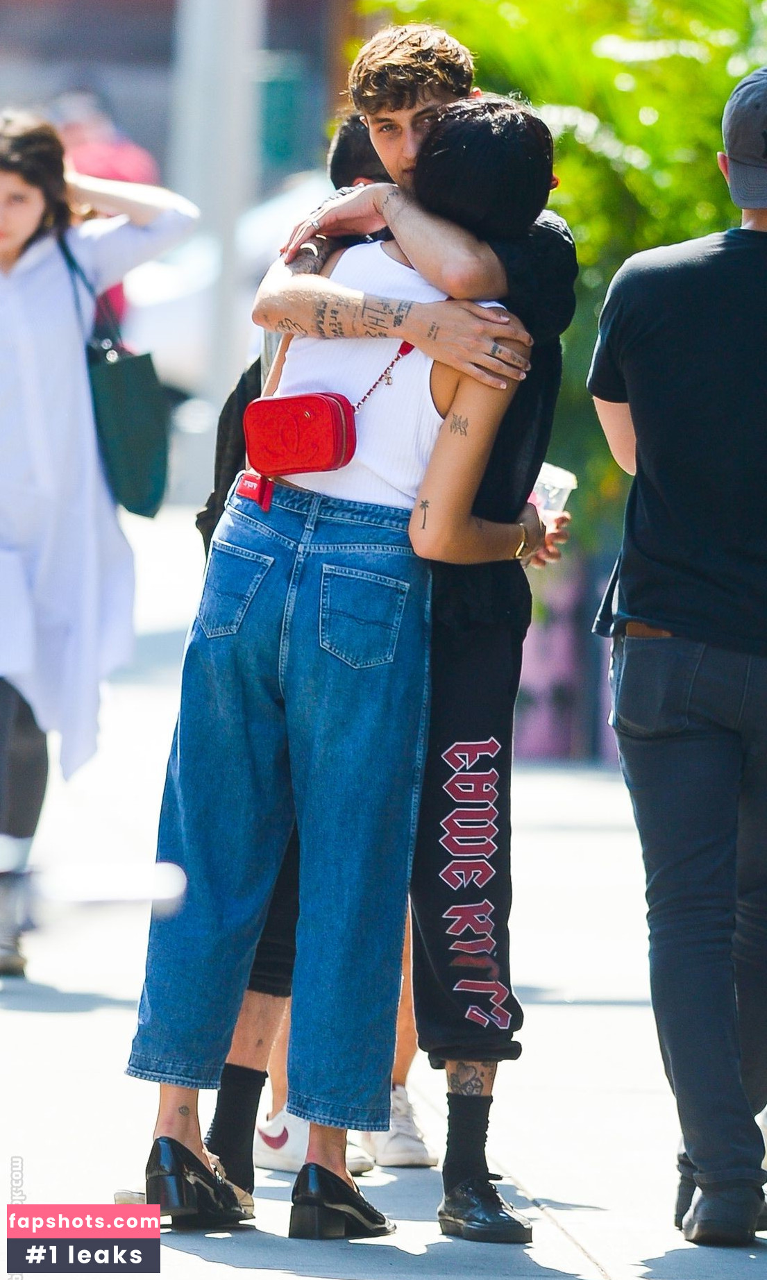 Dua Lipa gallery photo #8652