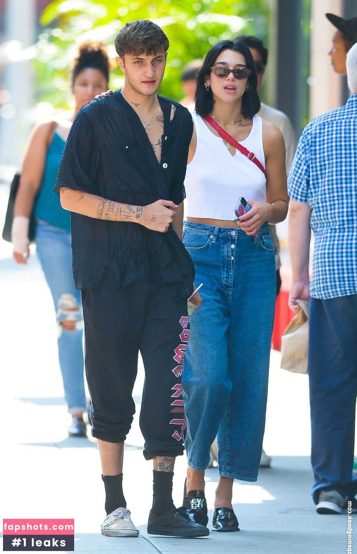 Dua Lipa gallery photo #8657