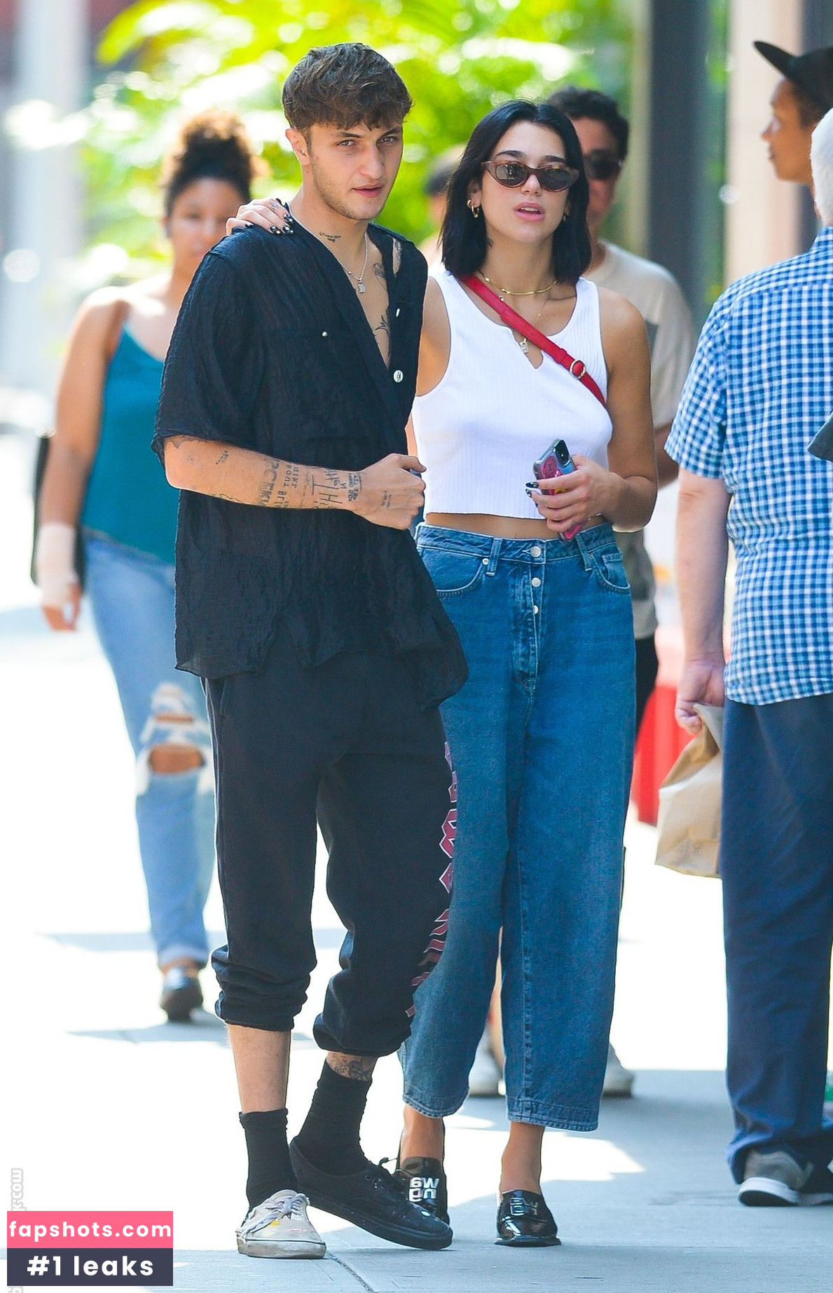 Dua Lipa gallery photo #8658