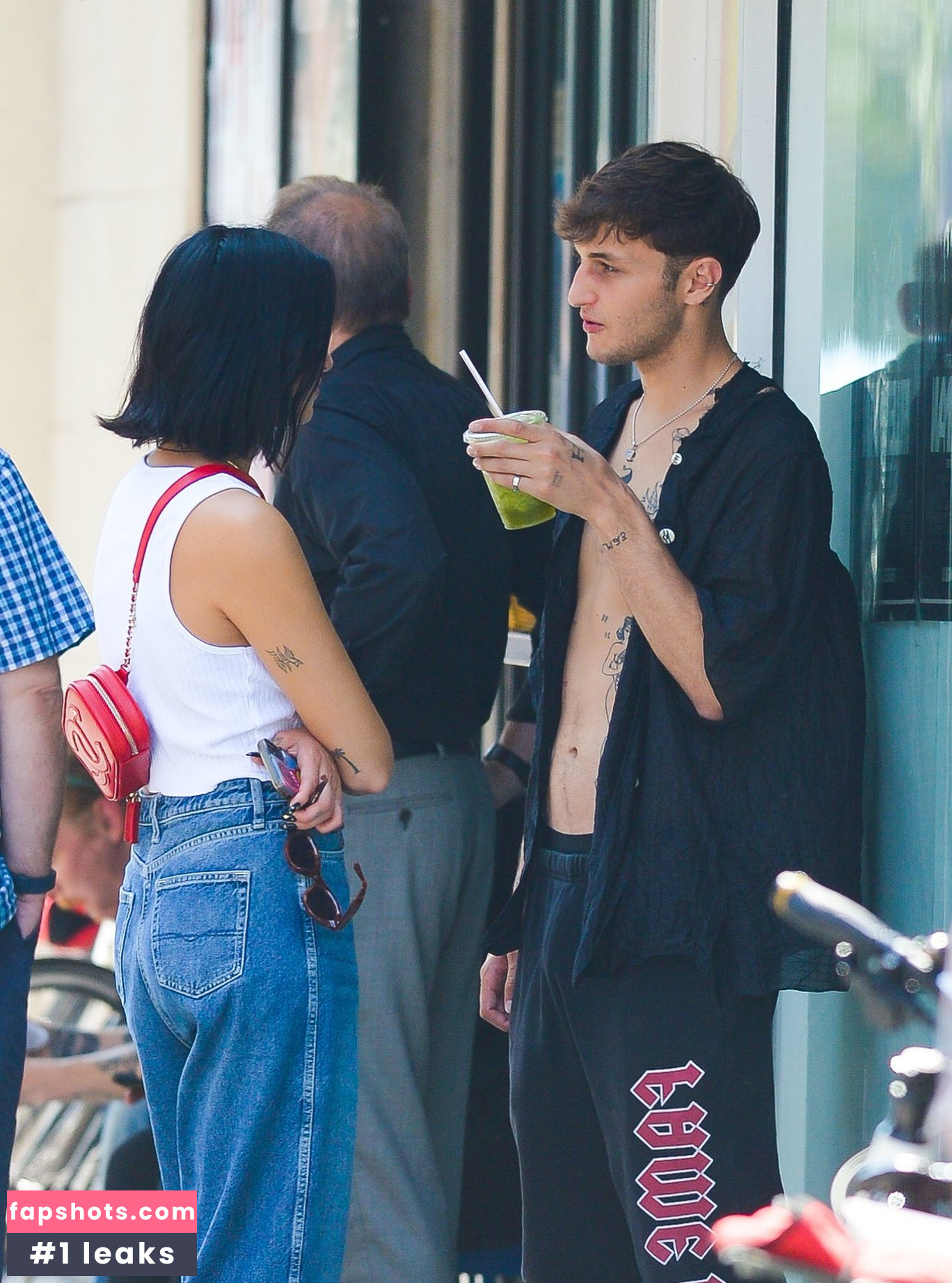 Dua Lipa gallery photo #8666