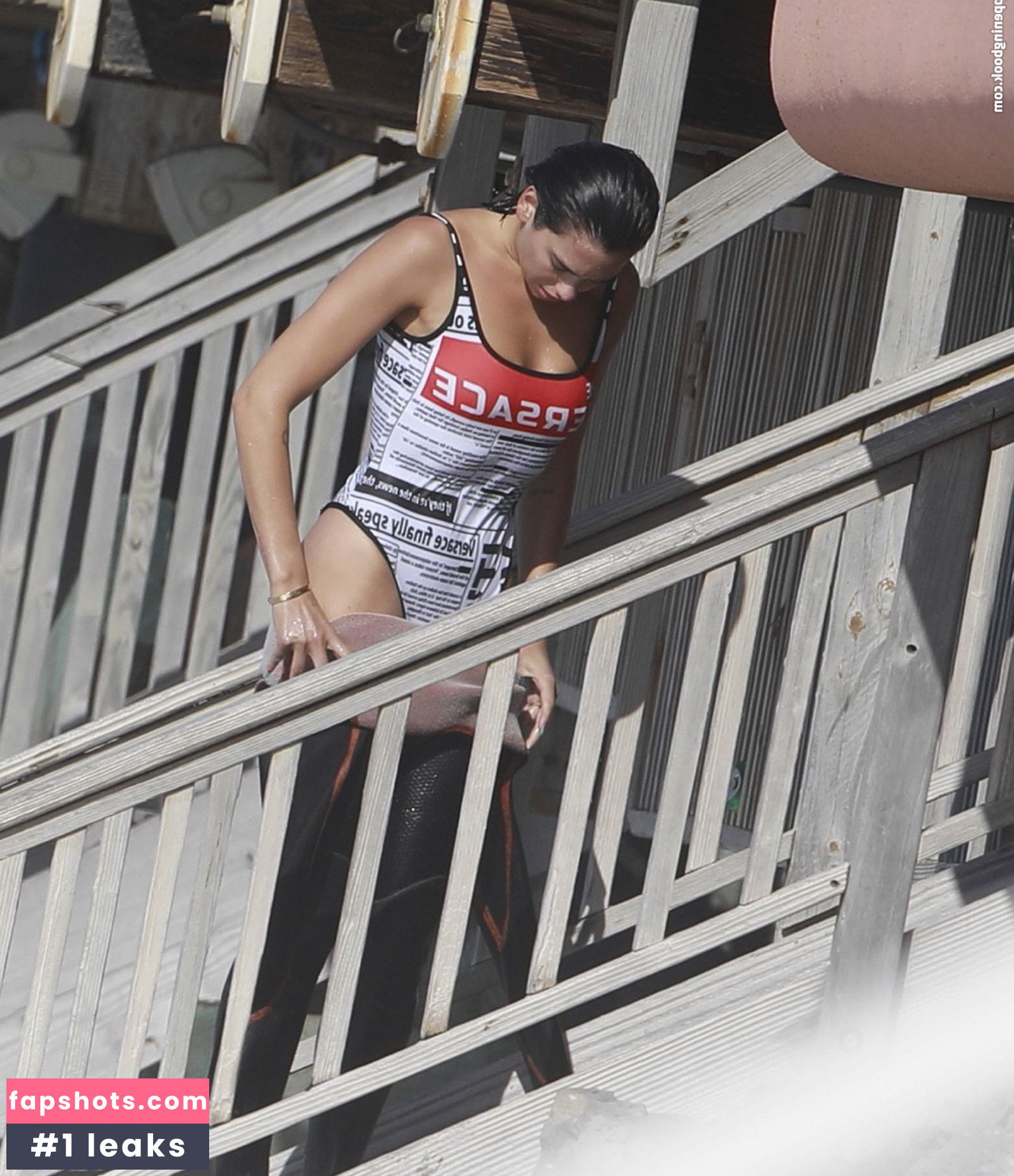 Dua Lipa gallery photo #8691