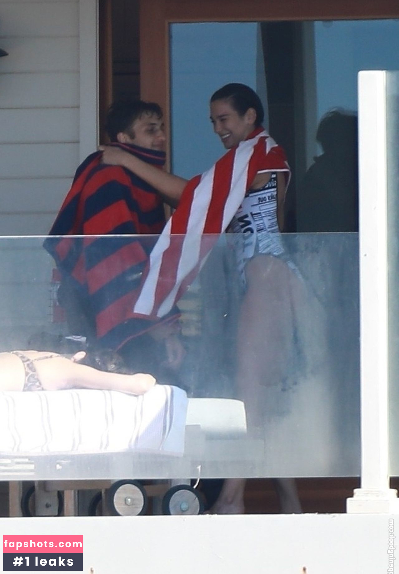 Dua Lipa gallery photo #8702