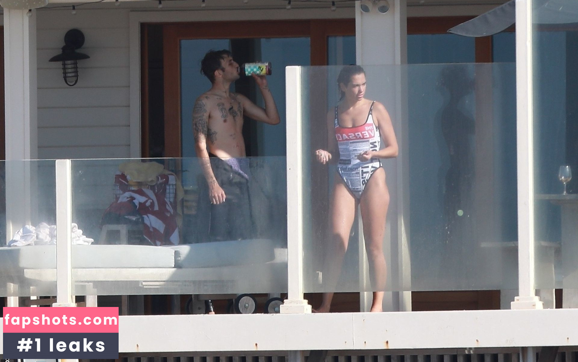 Dua Lipa gallery photo #8711