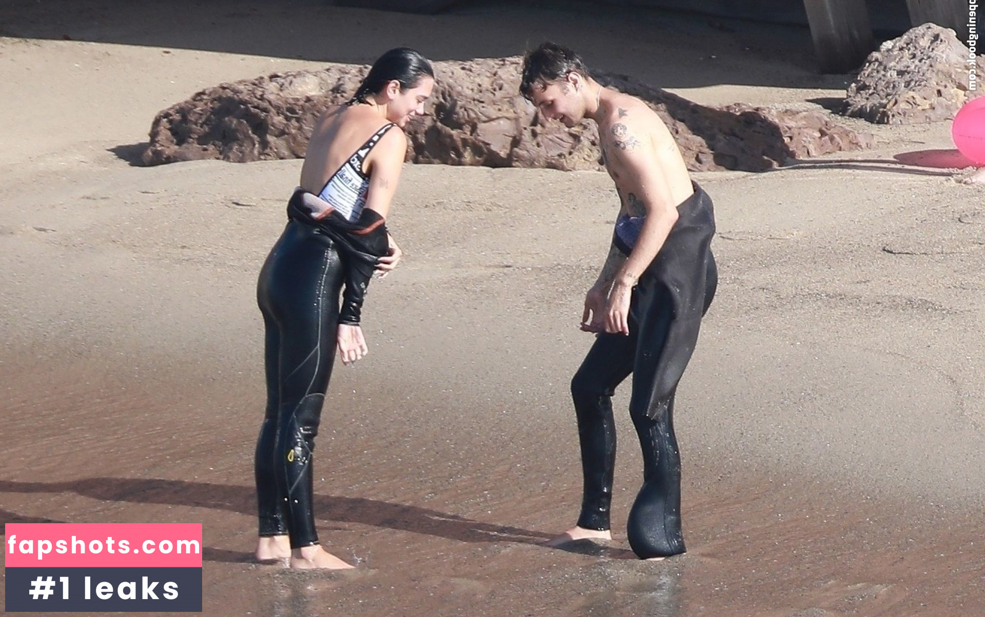 Dua Lipa gallery photo #8715