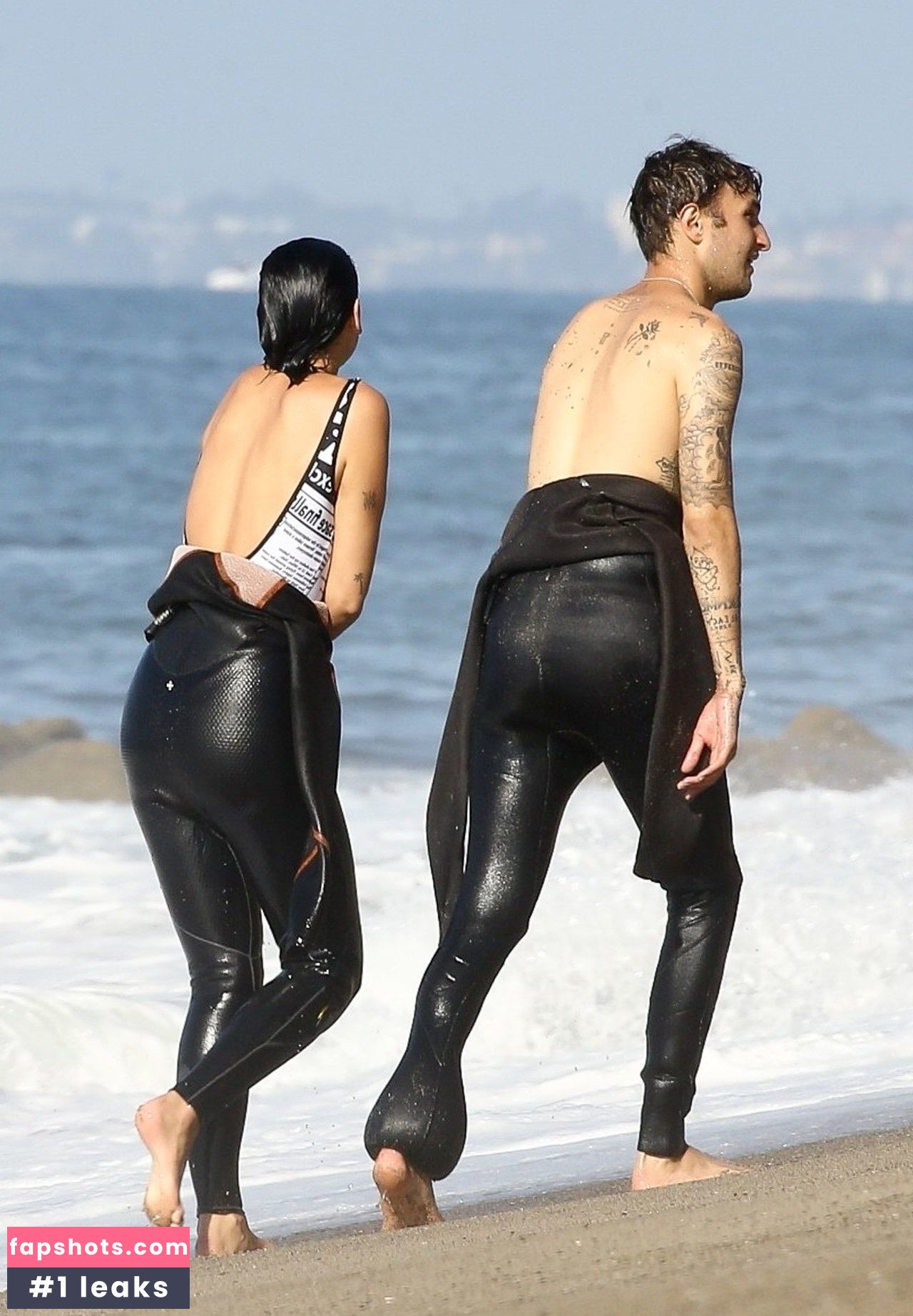 Dua Lipa gallery photo #8728