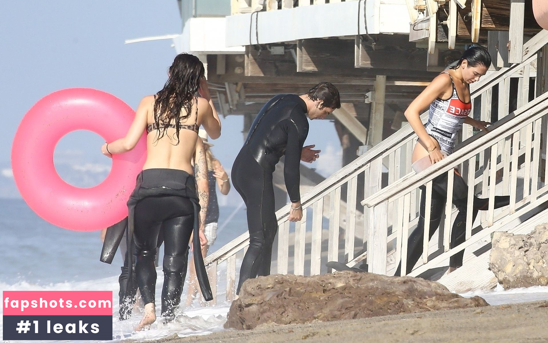 Dua Lipa gallery photo #8736