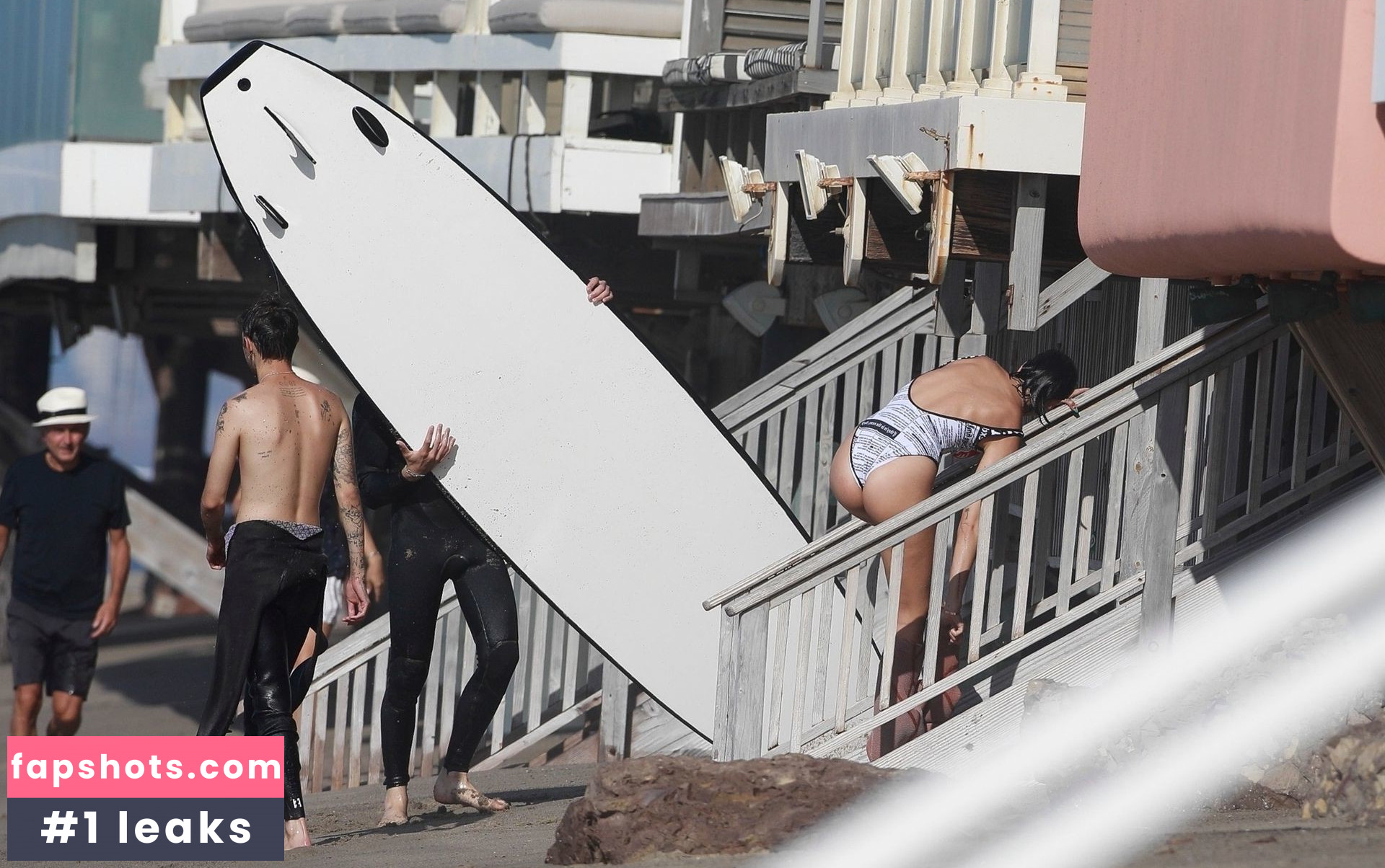 Dua Lipa gallery photo #8766